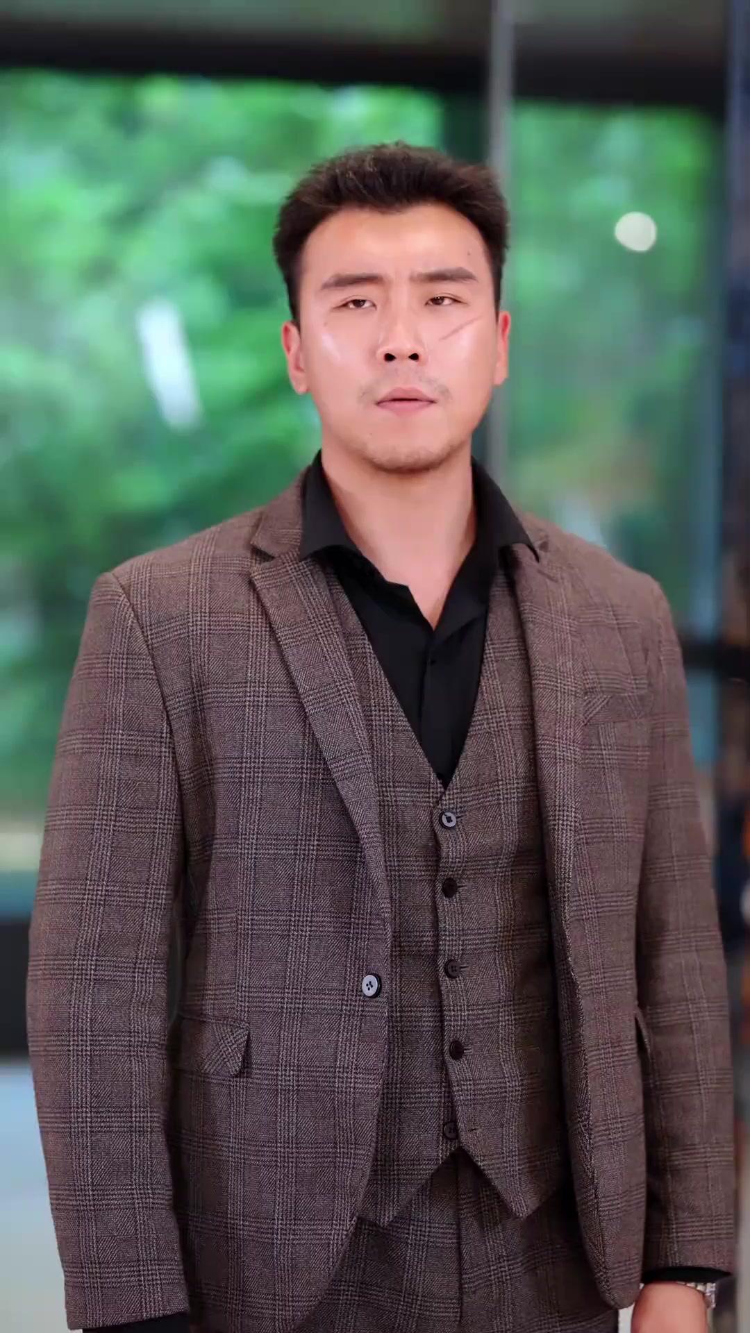 MARIAGE ÉCLAIR : LA PRINCESSE DU MILIEU