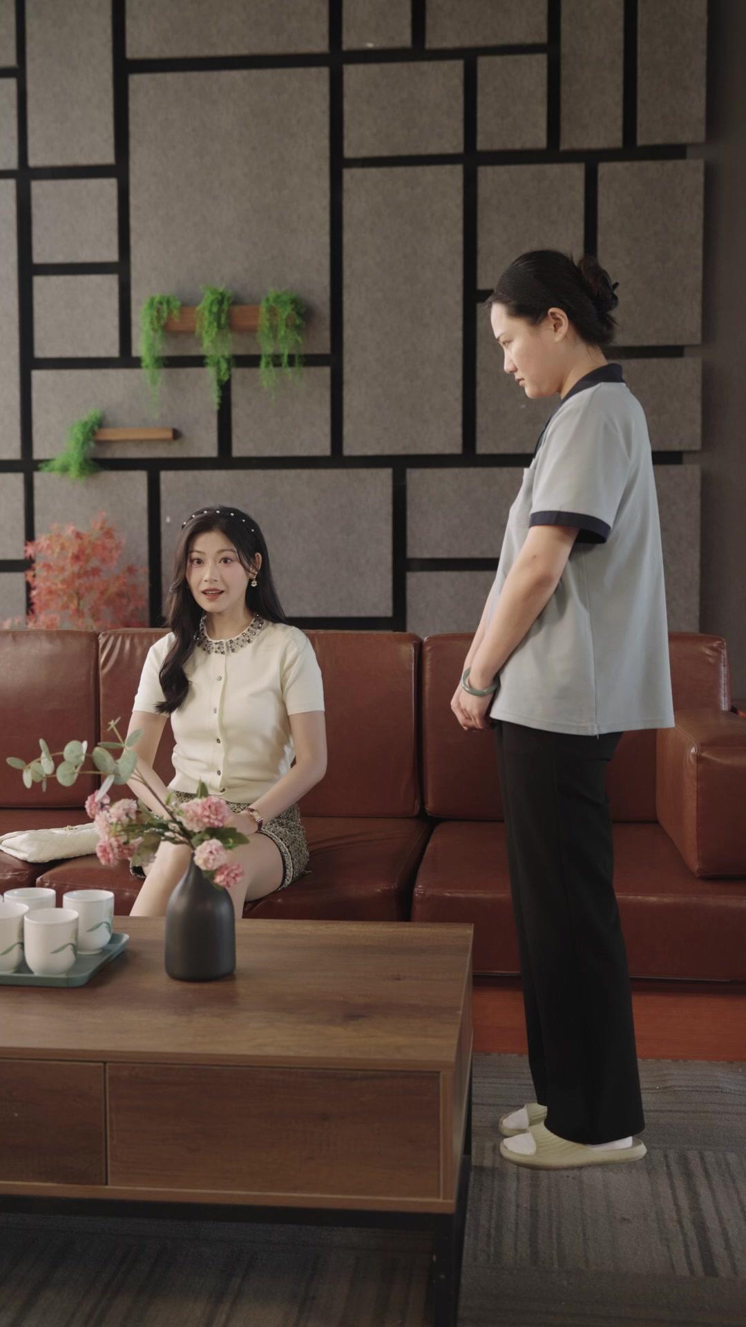 Istri Bos Super Subur!