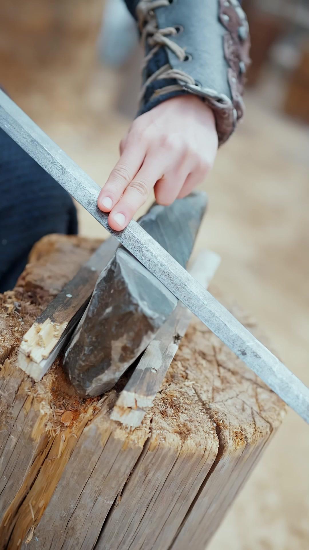 Pedangnya Akhirnya Terhunus