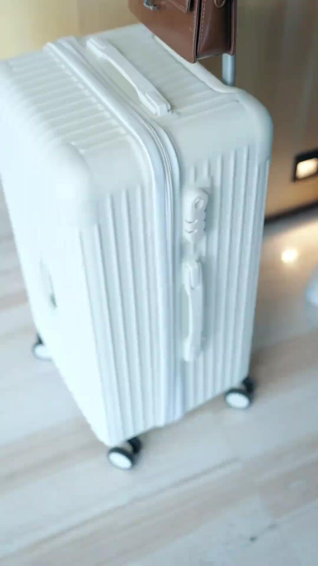 DU SANG SUR L'HÉRITAGE