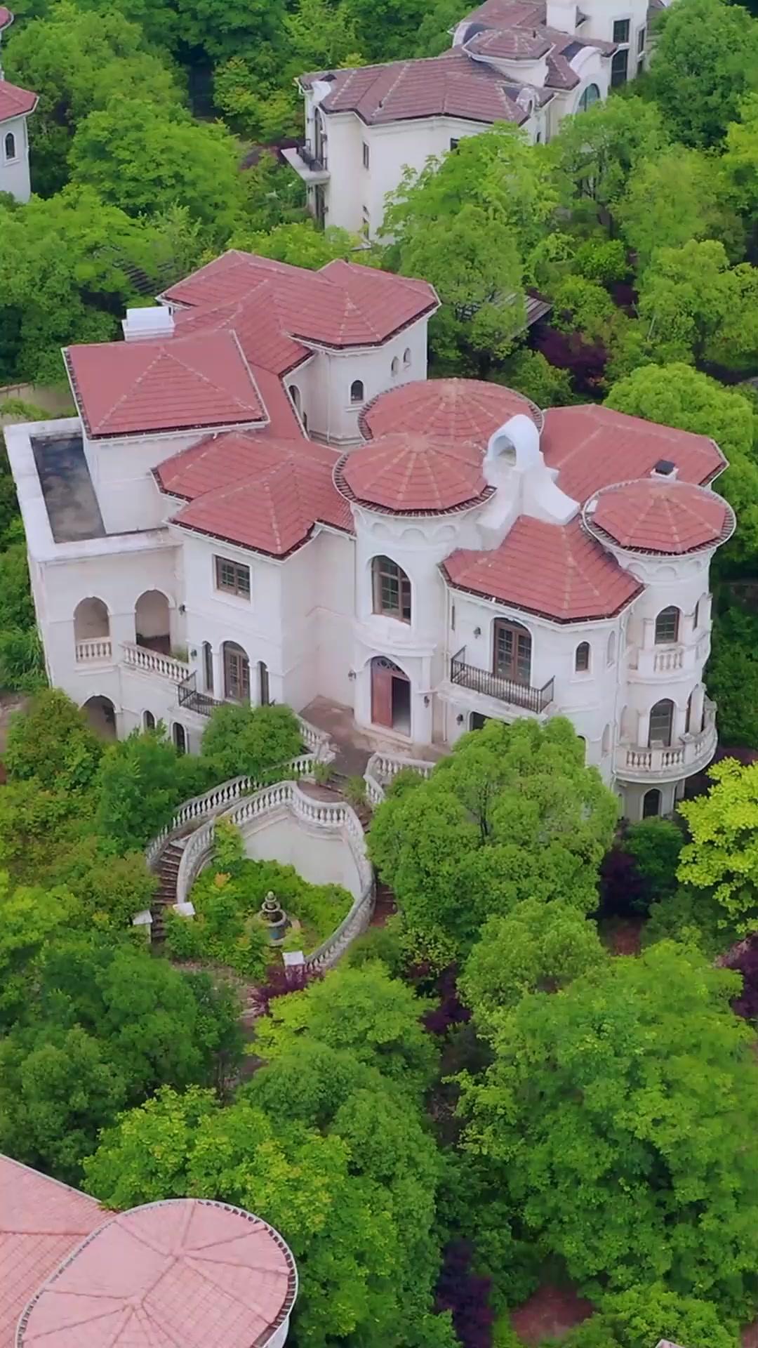 (Dublagem)Sai da Minha Vida! Meu Primeiro Amor Acabou