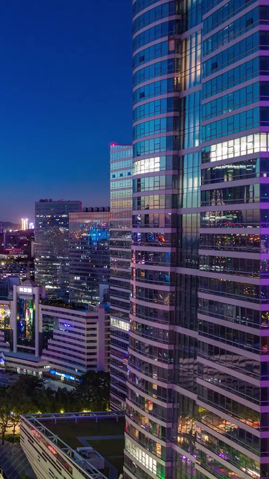 Sorry, Family! I'll Win Without You!