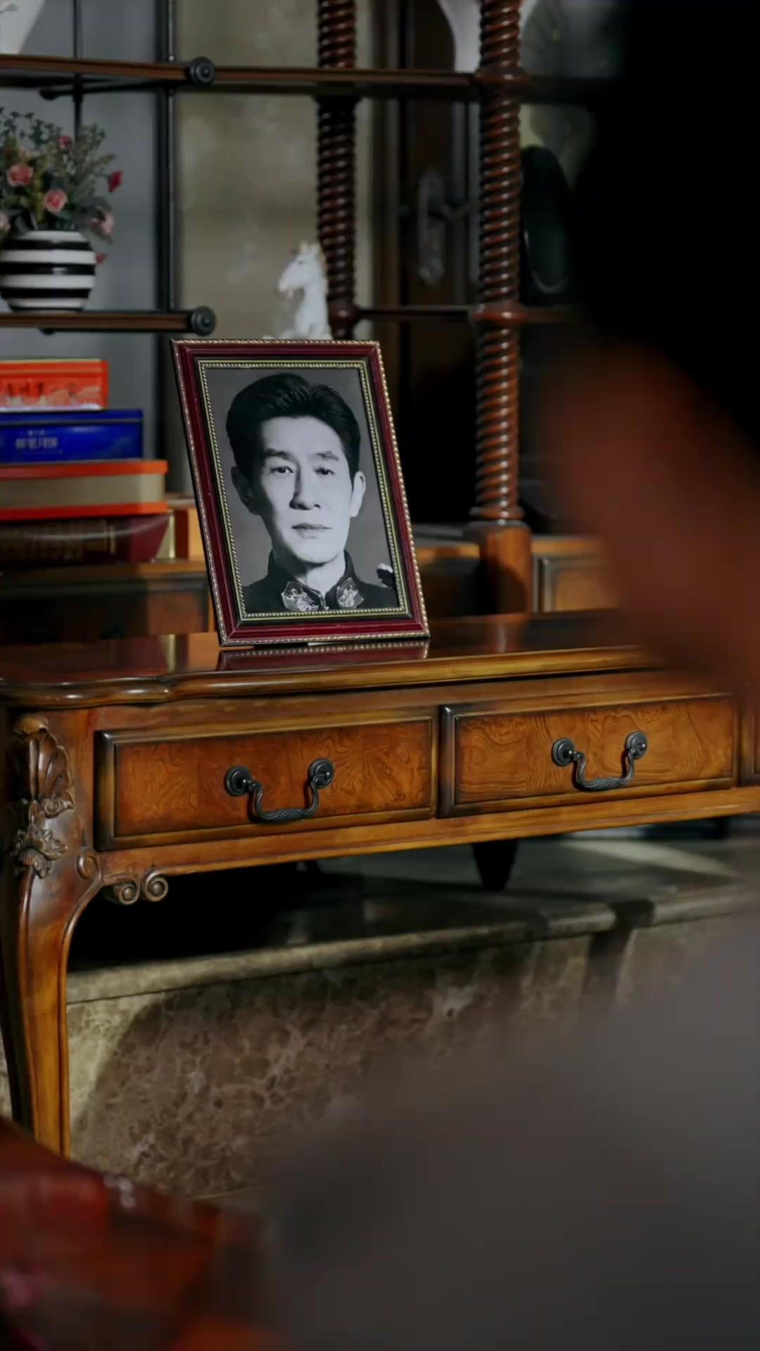 その家に 触れるな