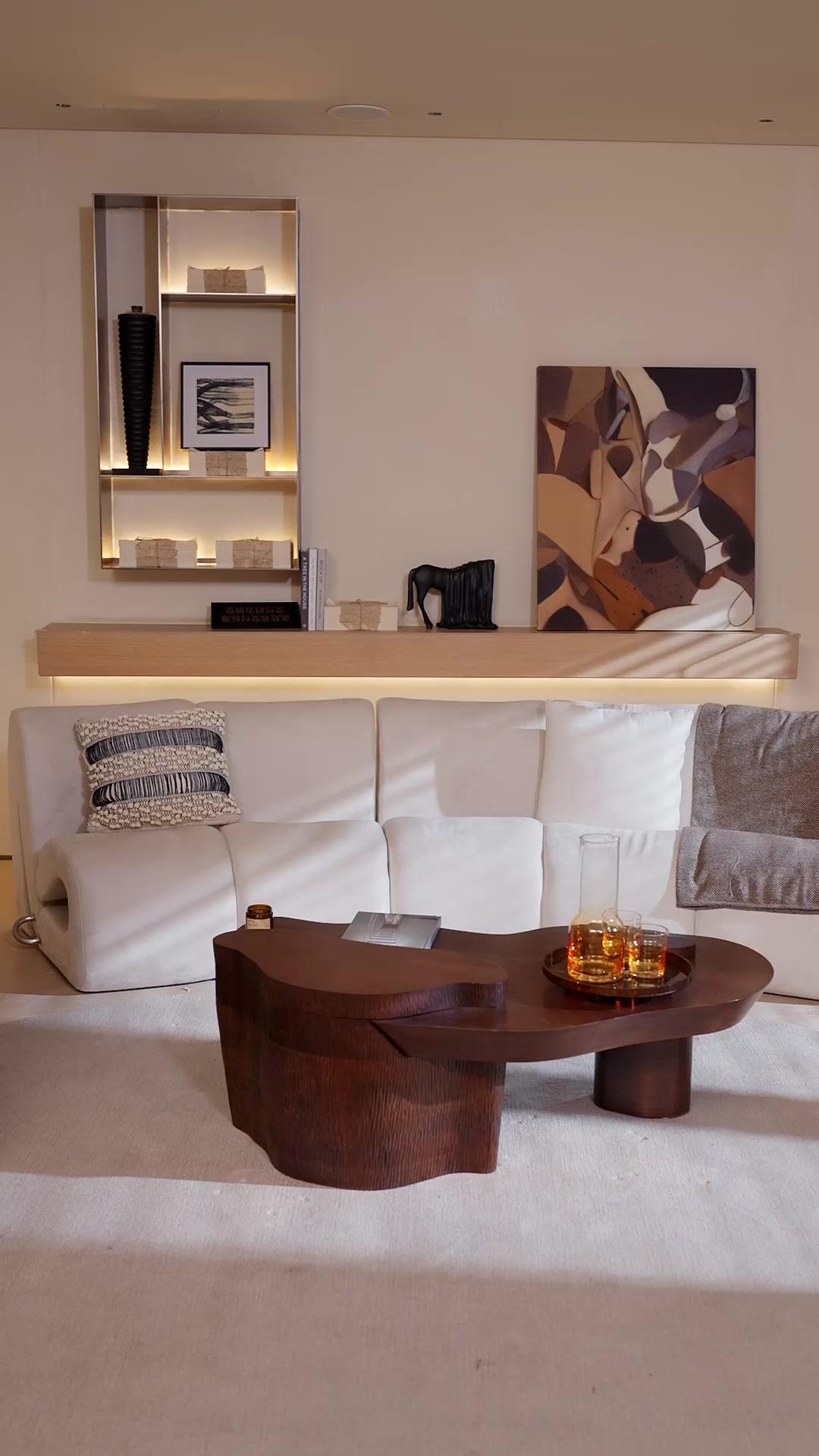 覺醒後，我專治拜金前女友