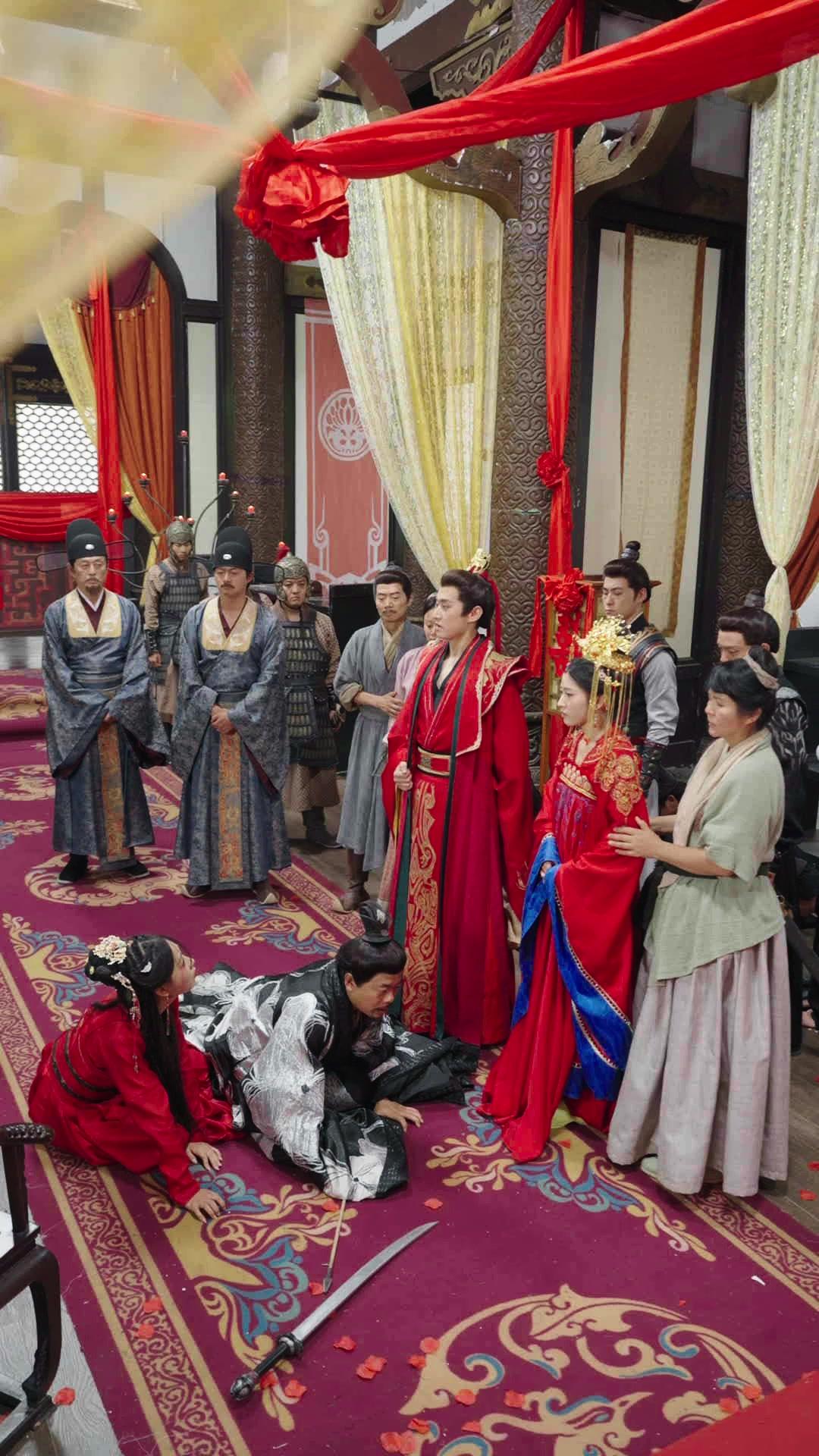 QUI EST LA VRAIE REINE ?