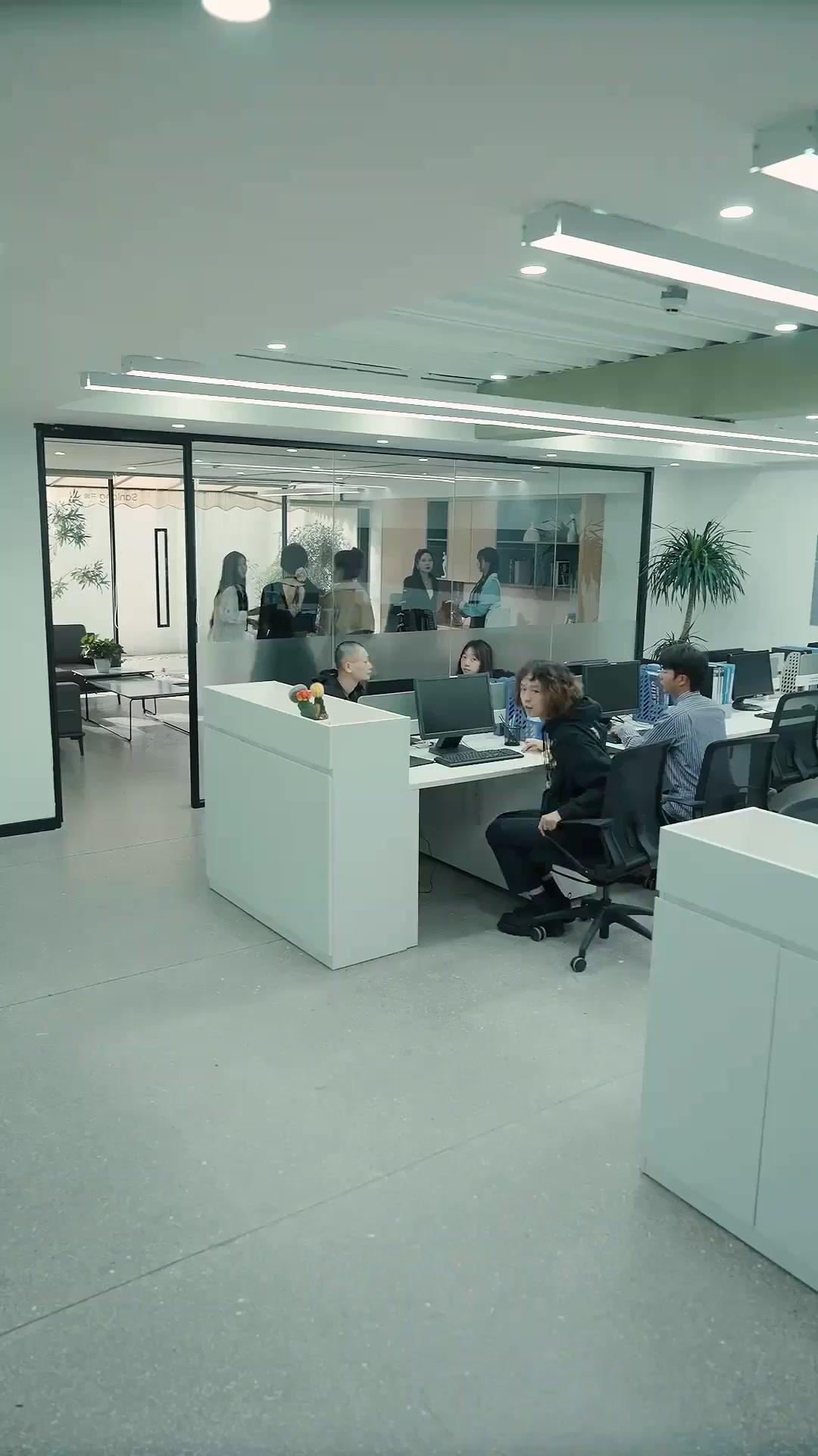 (더빙)내 아내는 슈퍼리치