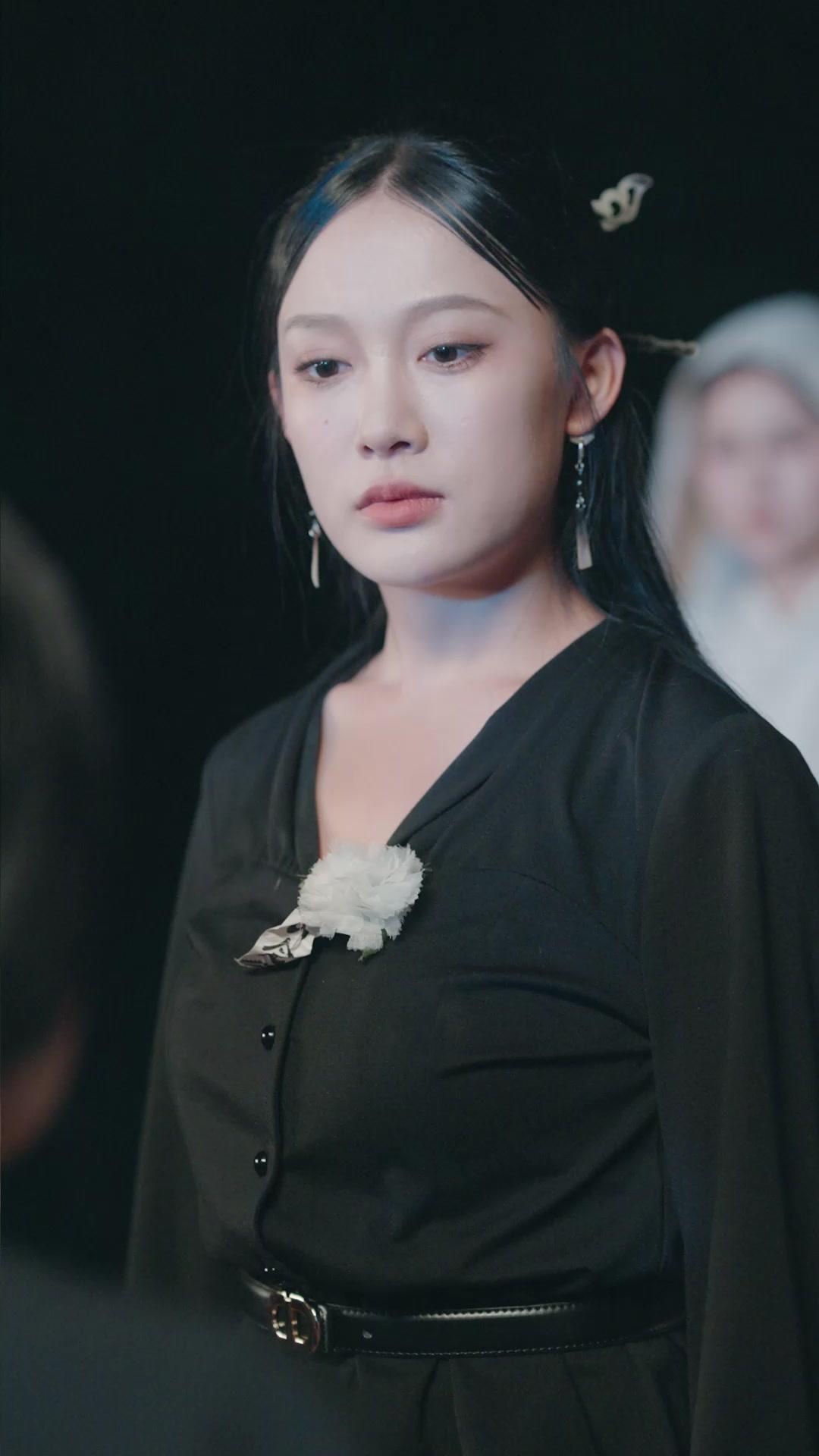 LES INTERDITS DU CERCUEIL 