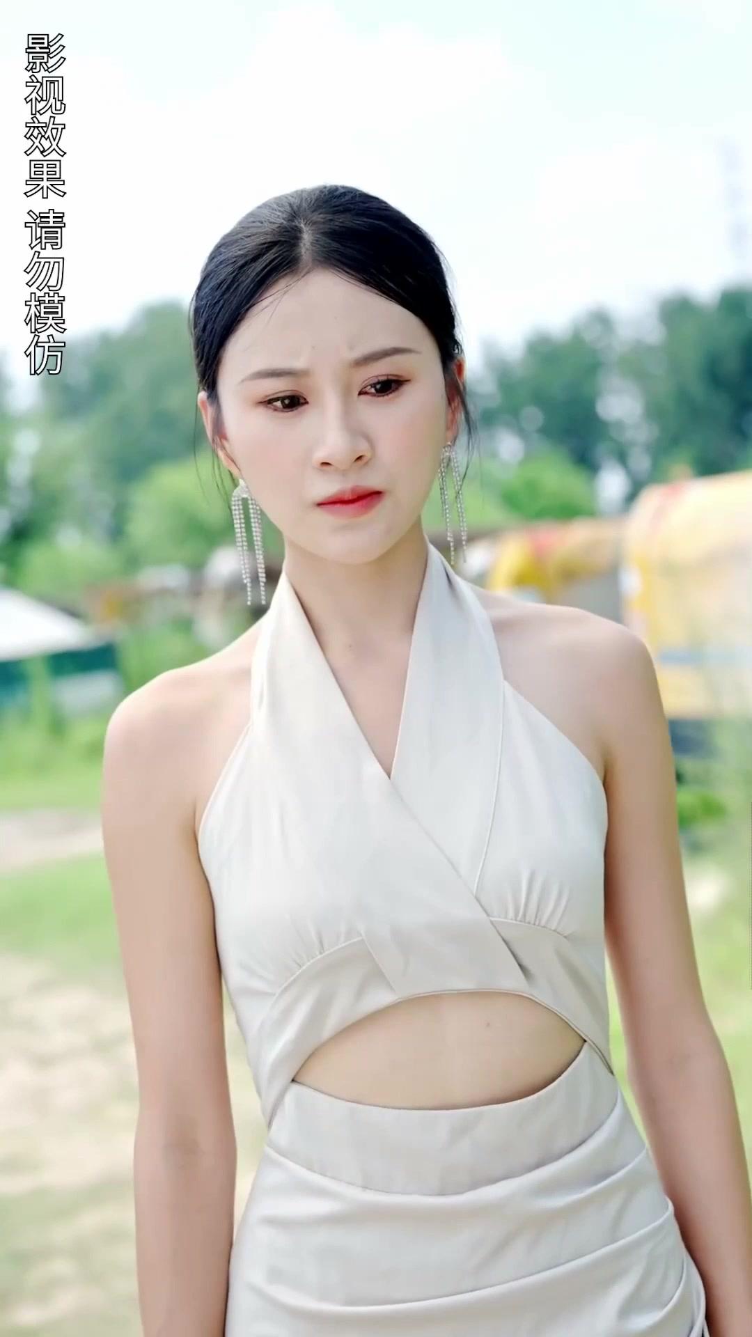 Pernikahan Palsu dengan Direktur Tercinta