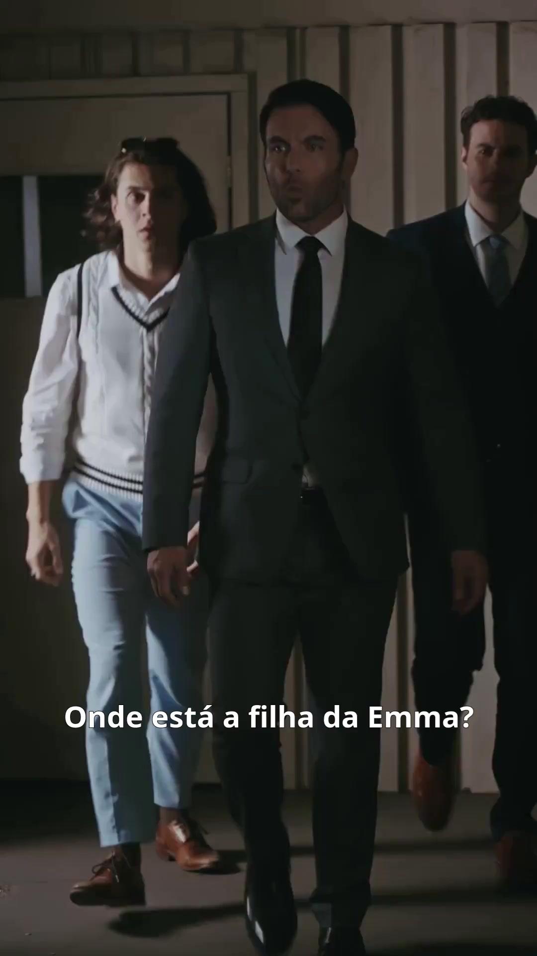 (Dublagem) A Impostora nos Braços dos Meus Três Tios