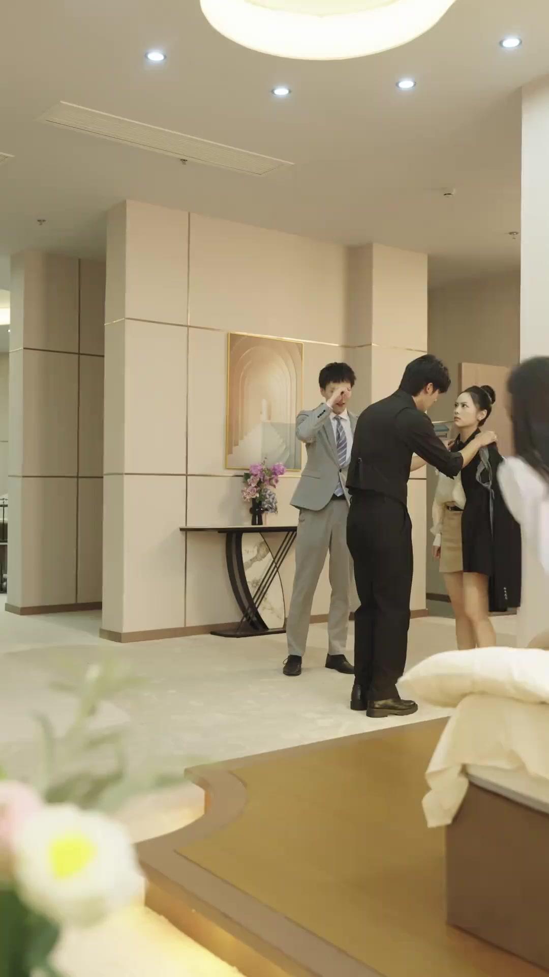 Istri Bos Super Subur!