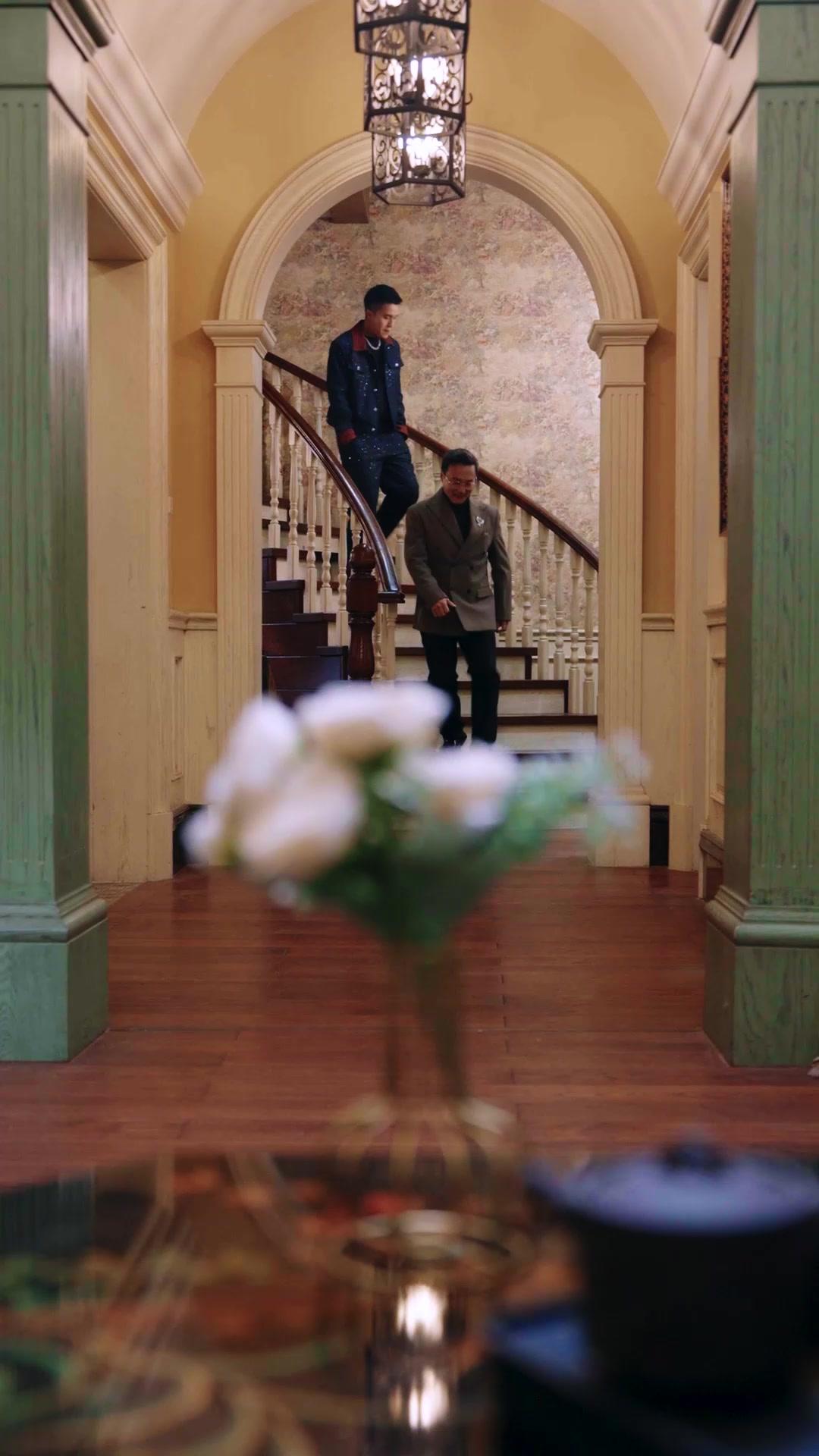 富貴迷心，養恩難忘