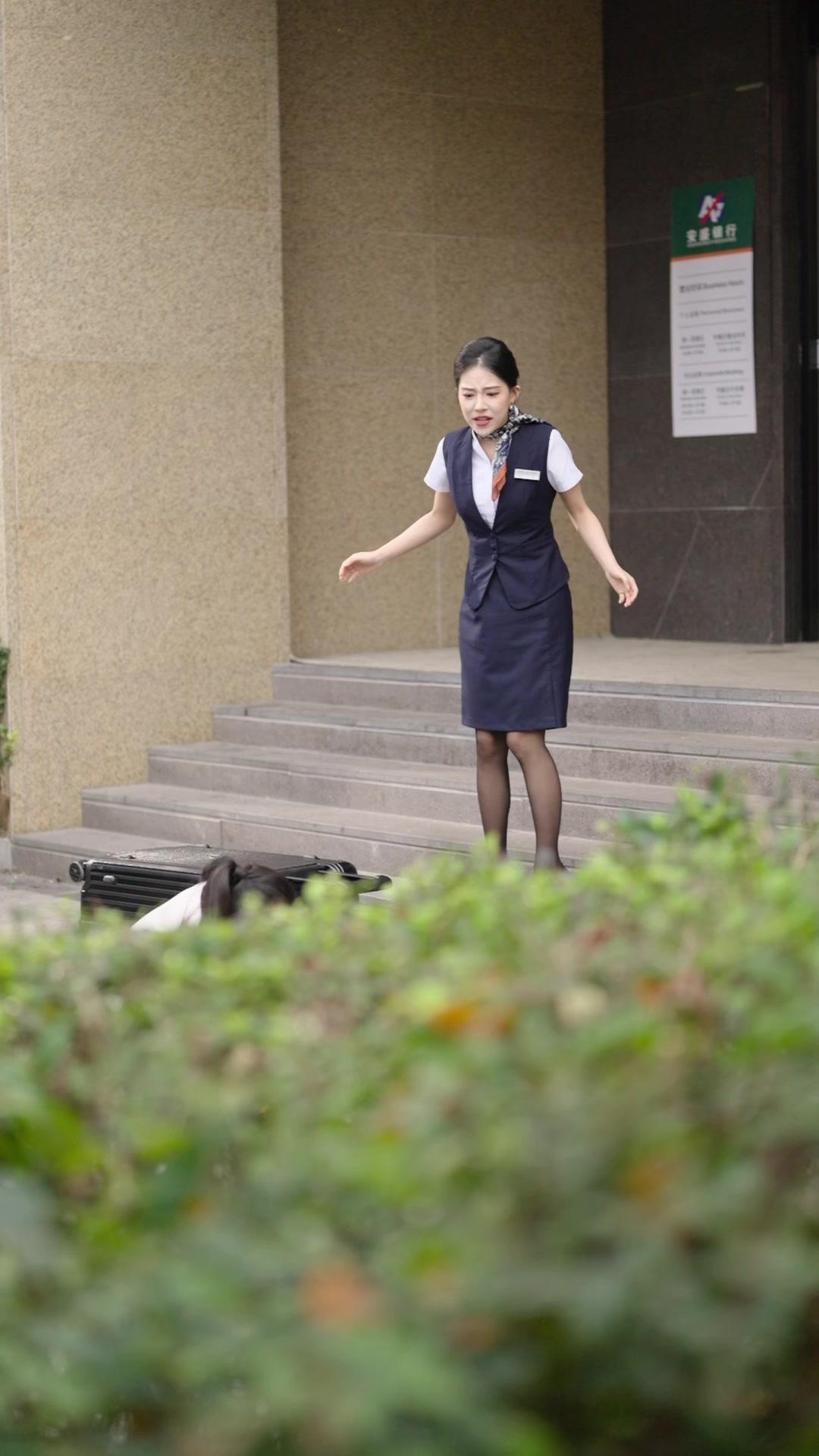 Zwei Gesichter der Menschlichkeit