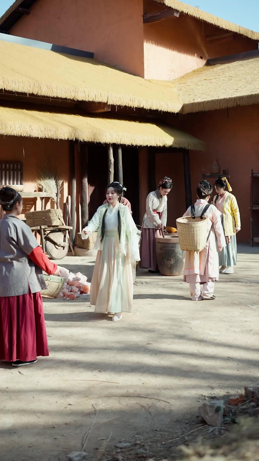 Reborn as the Village's Only Man! 