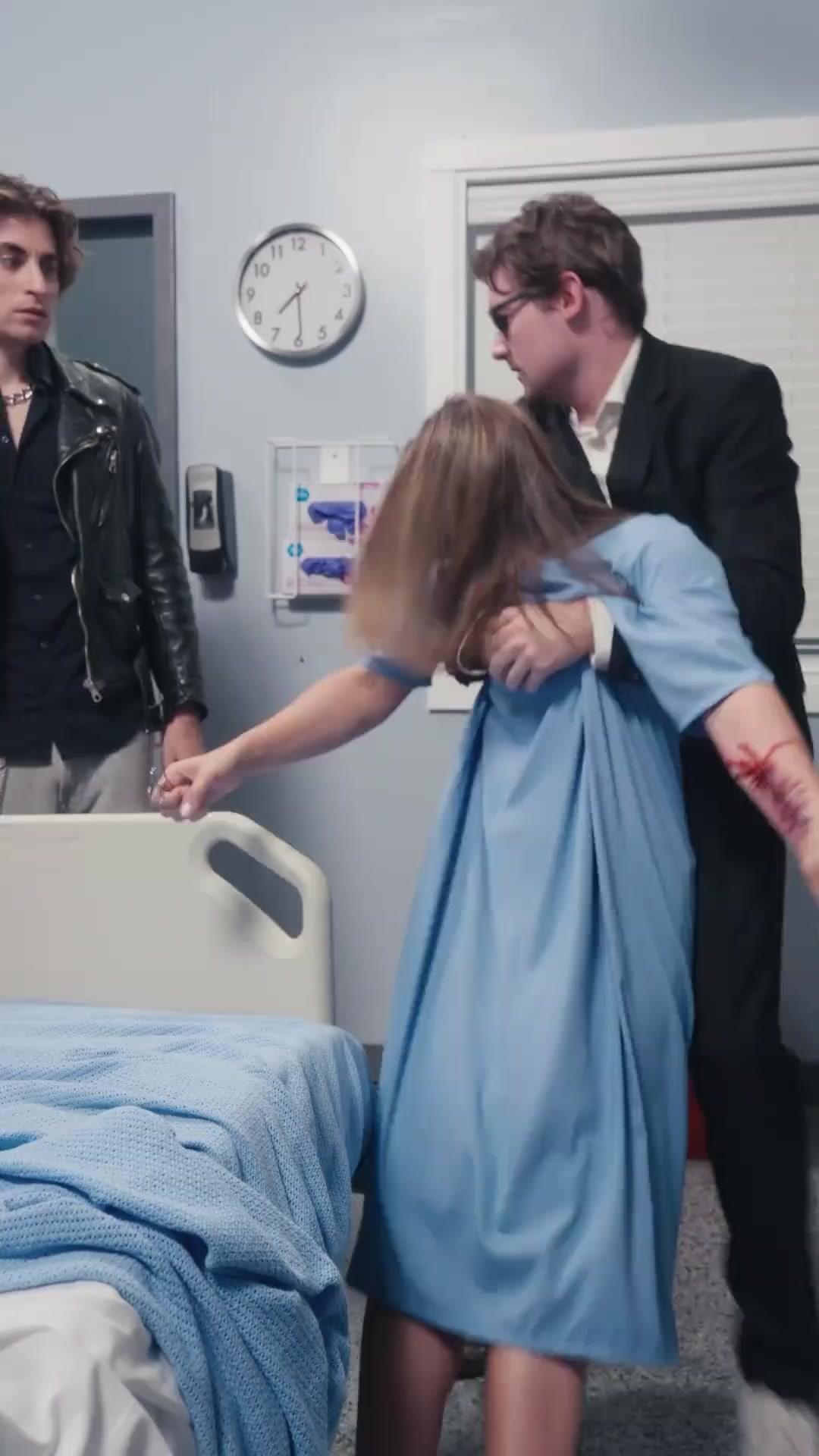 (Dublagem)30 Anos Congelada, 3 Irmãos se Arrependem