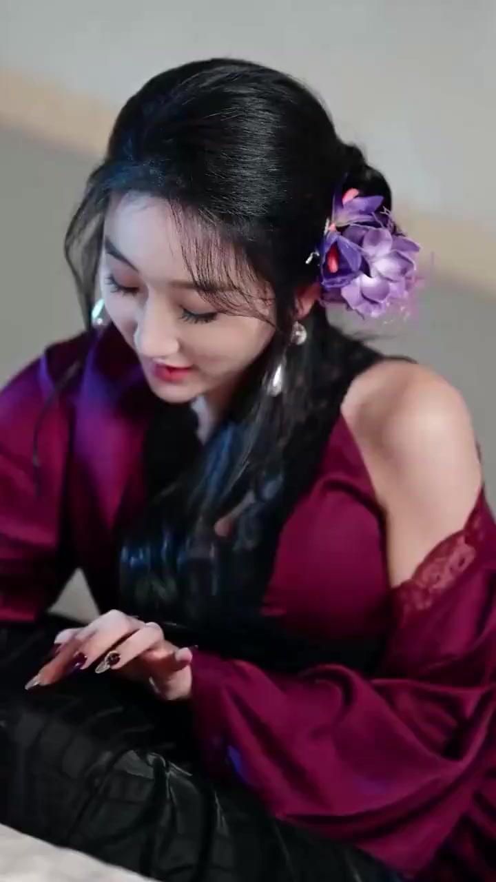 (Sulih suara) Tubuh Suci Kirin