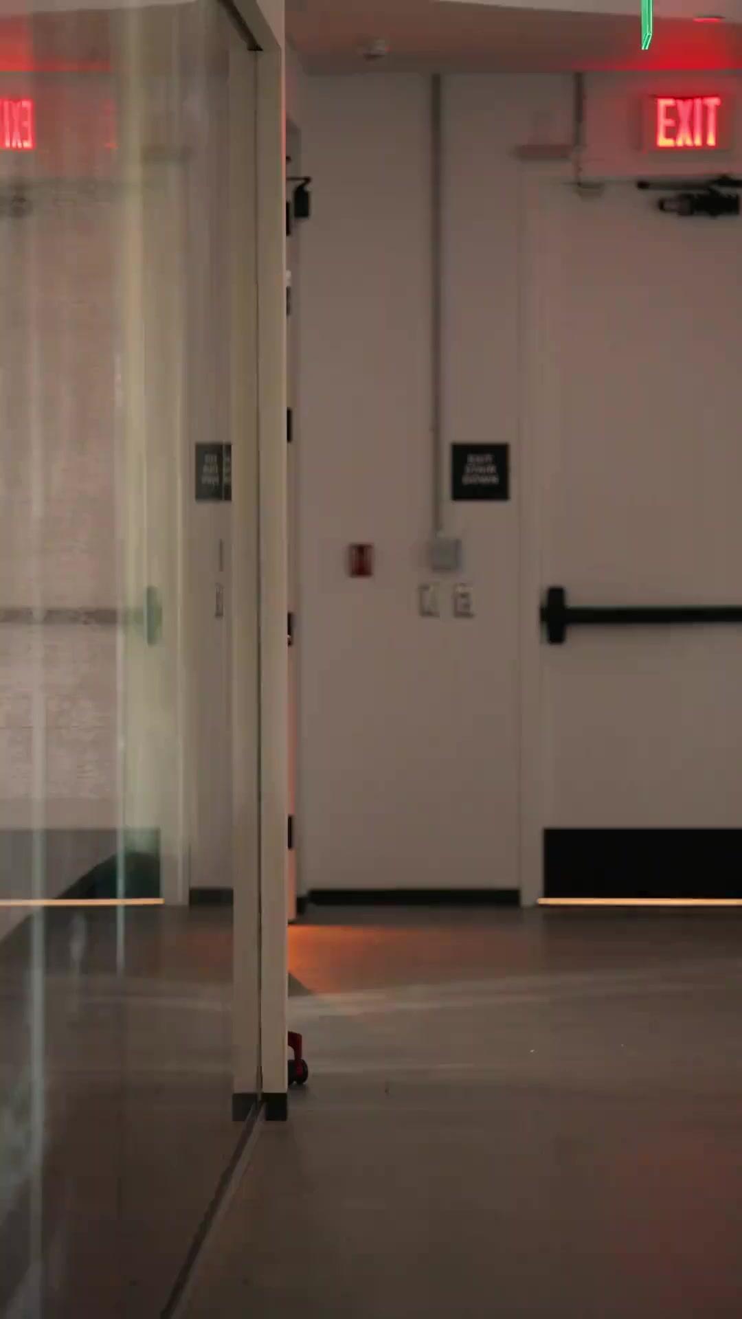 (Doublage)ALLERGIE À TOUTES ! SAUF ELLE