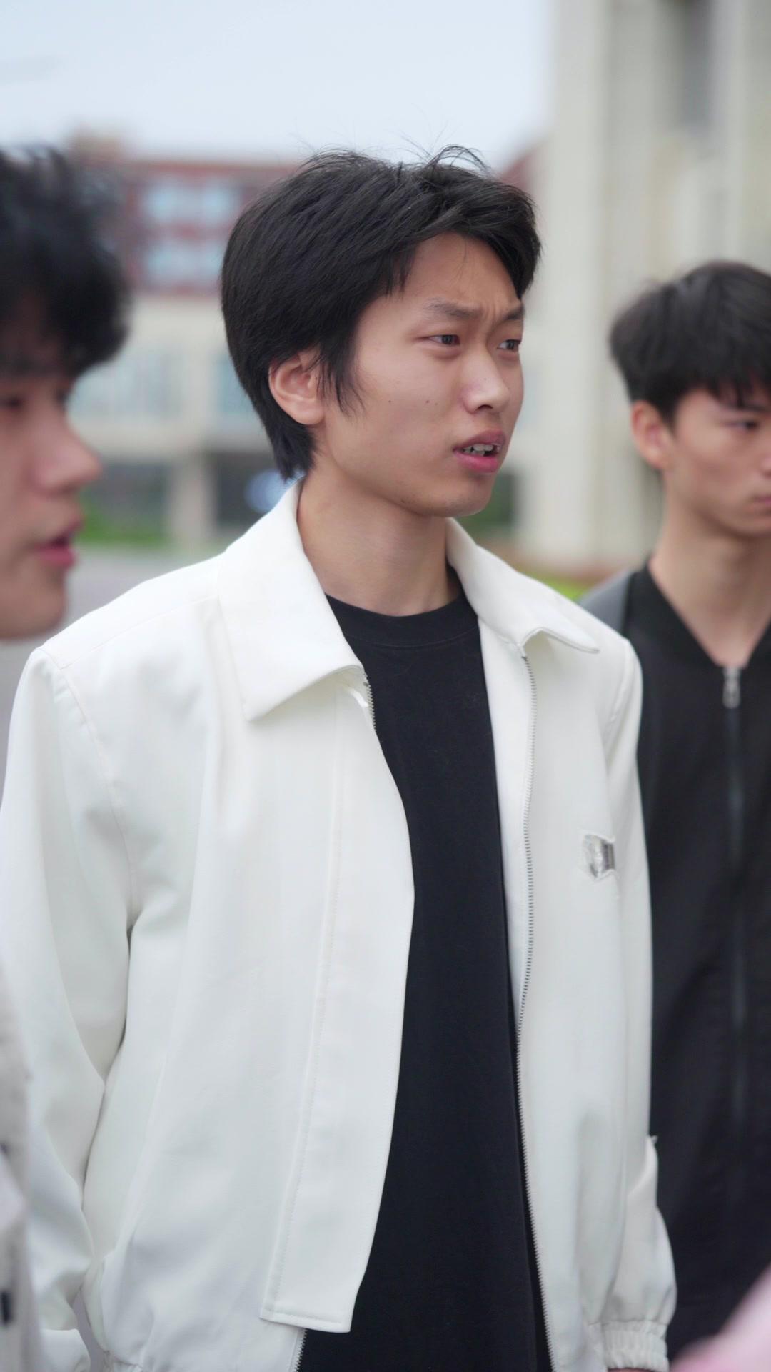 Kekuasaanku Bisa Hancurkanmu