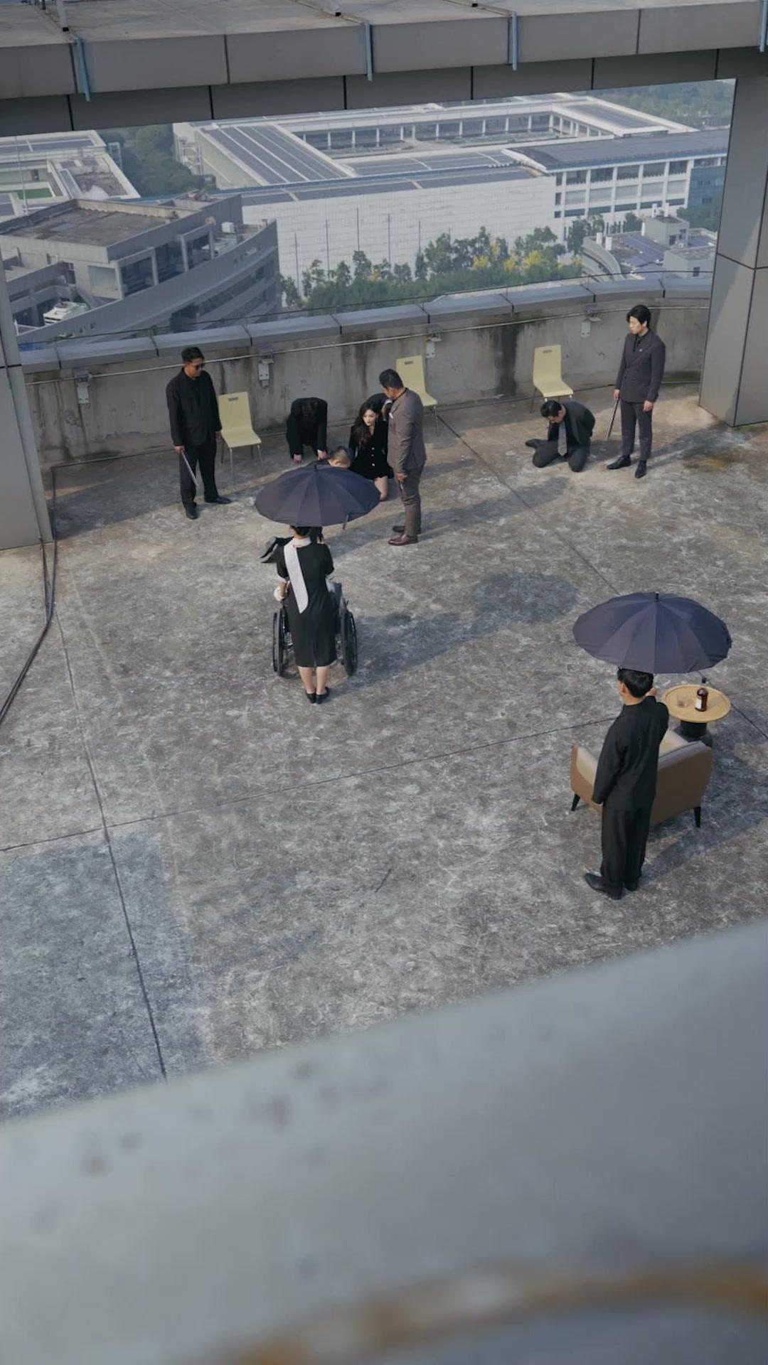 Stolen Face, Stolen Life