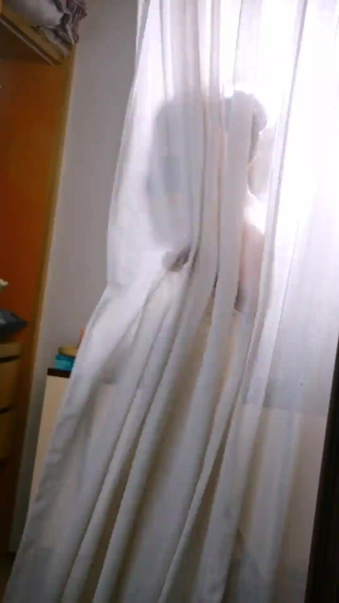 (Doblado) Ella despertó del pasado