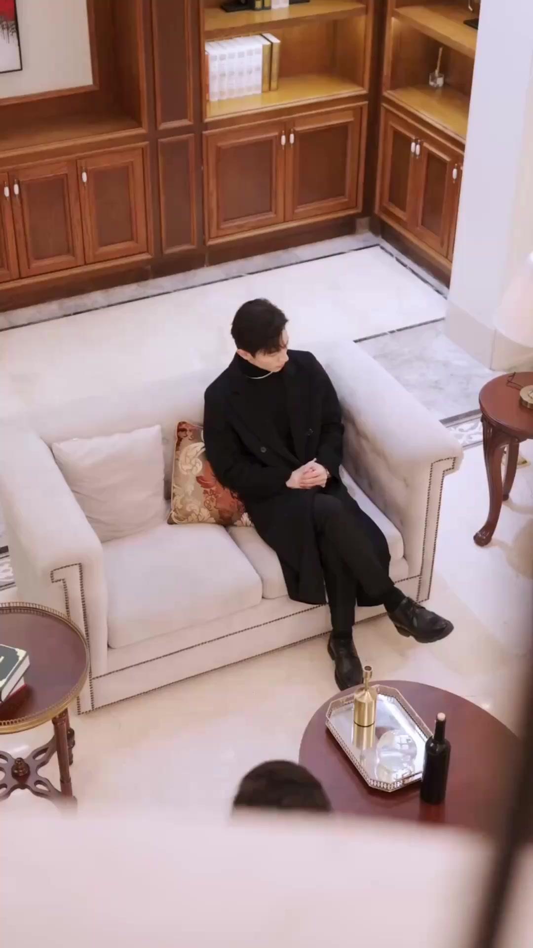 Satu Malam, Dua Rahasia