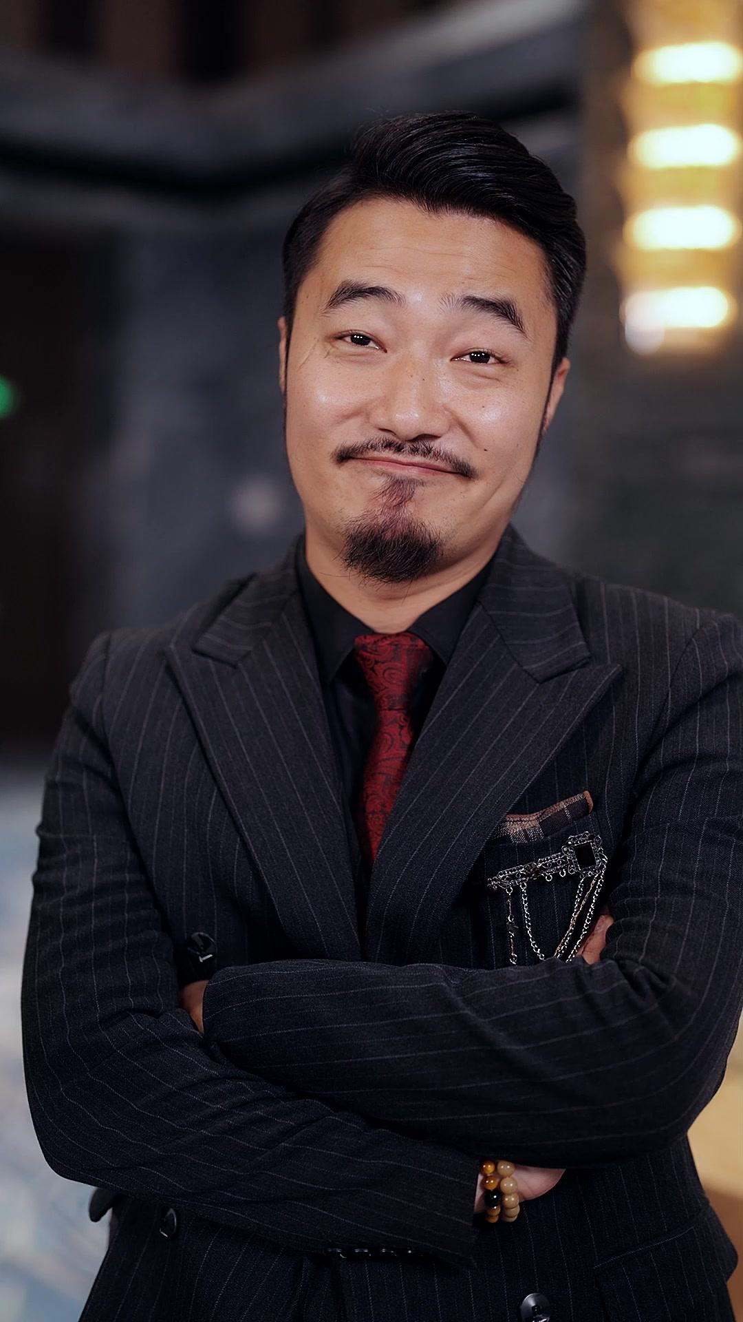 Irmã Poderosa, Rainha Máxima