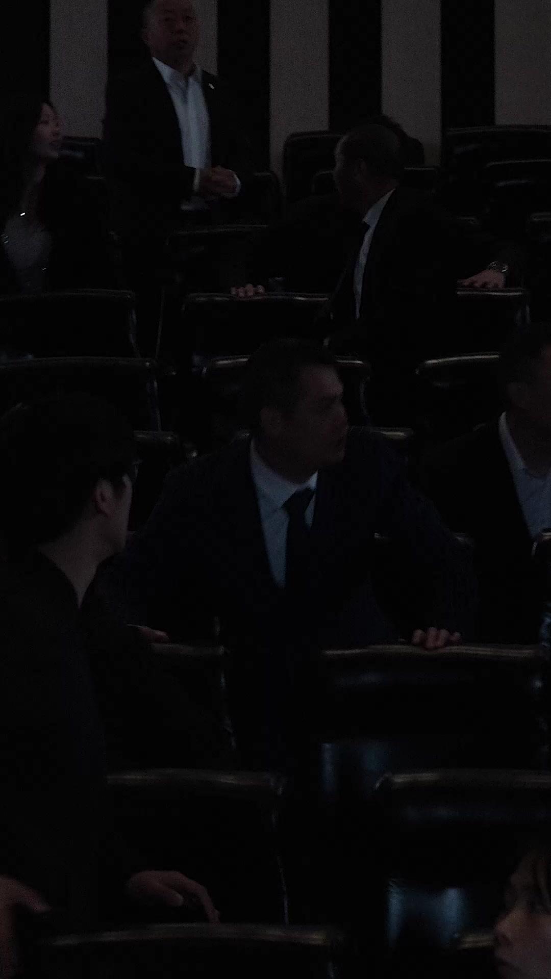 Bunga Merah di Hati Sang Mantan