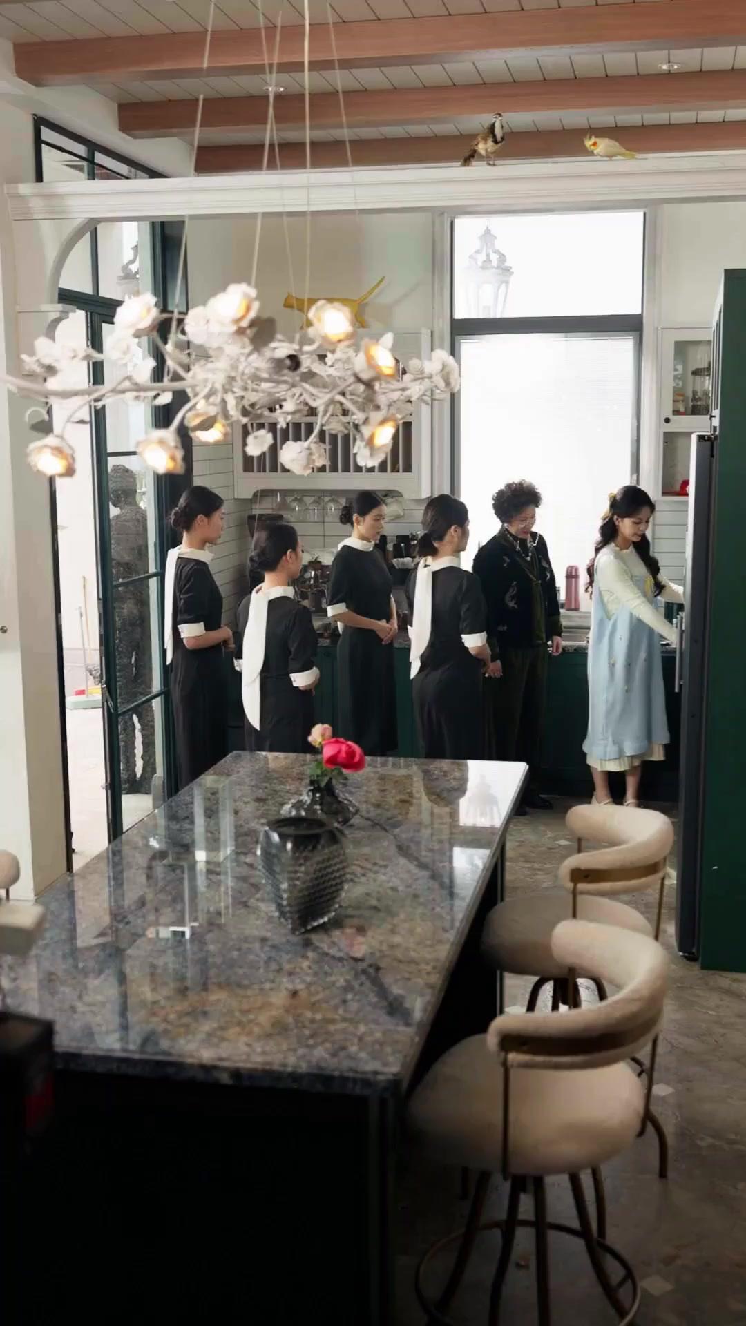 (Doblado) Mi jefe, mi amor