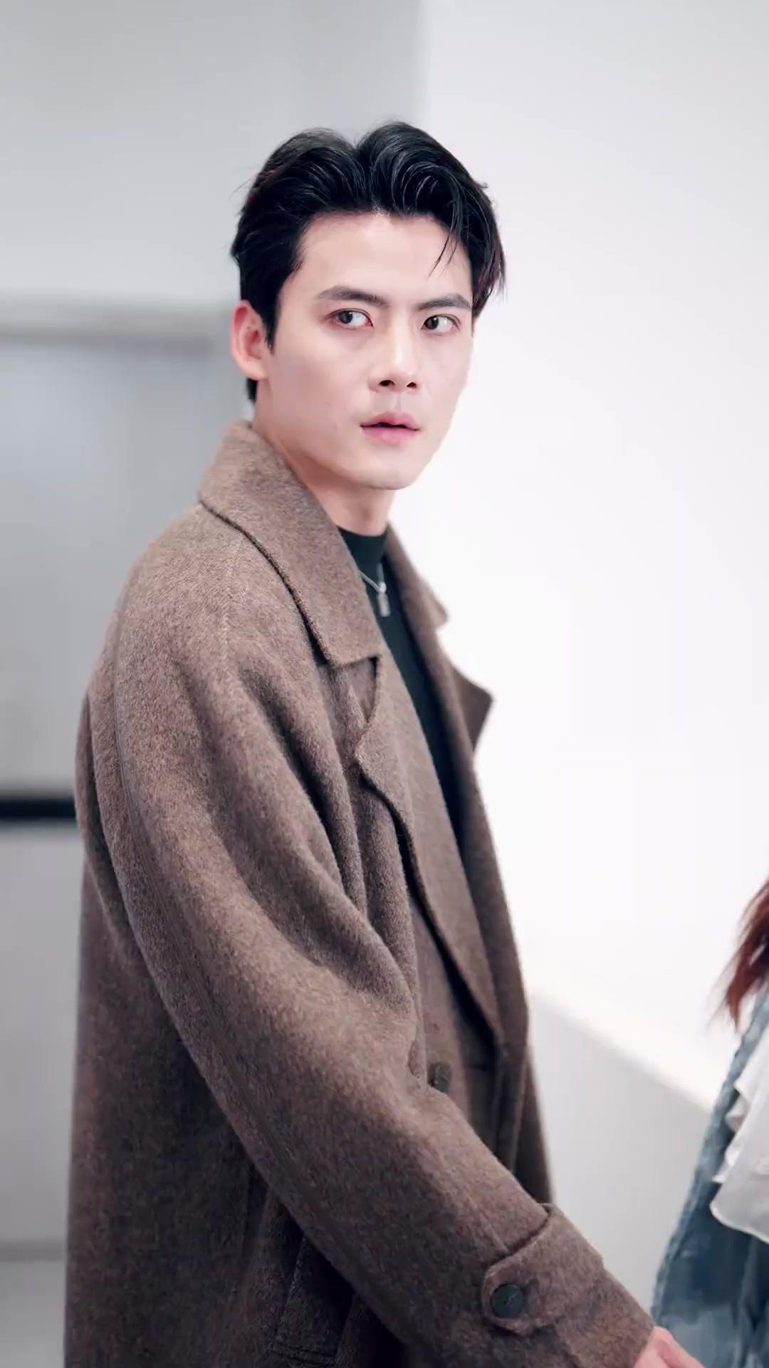 심장을 베는 별빛