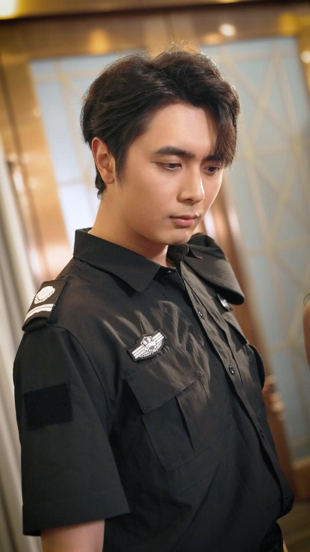 El guardia que desató la tormenta