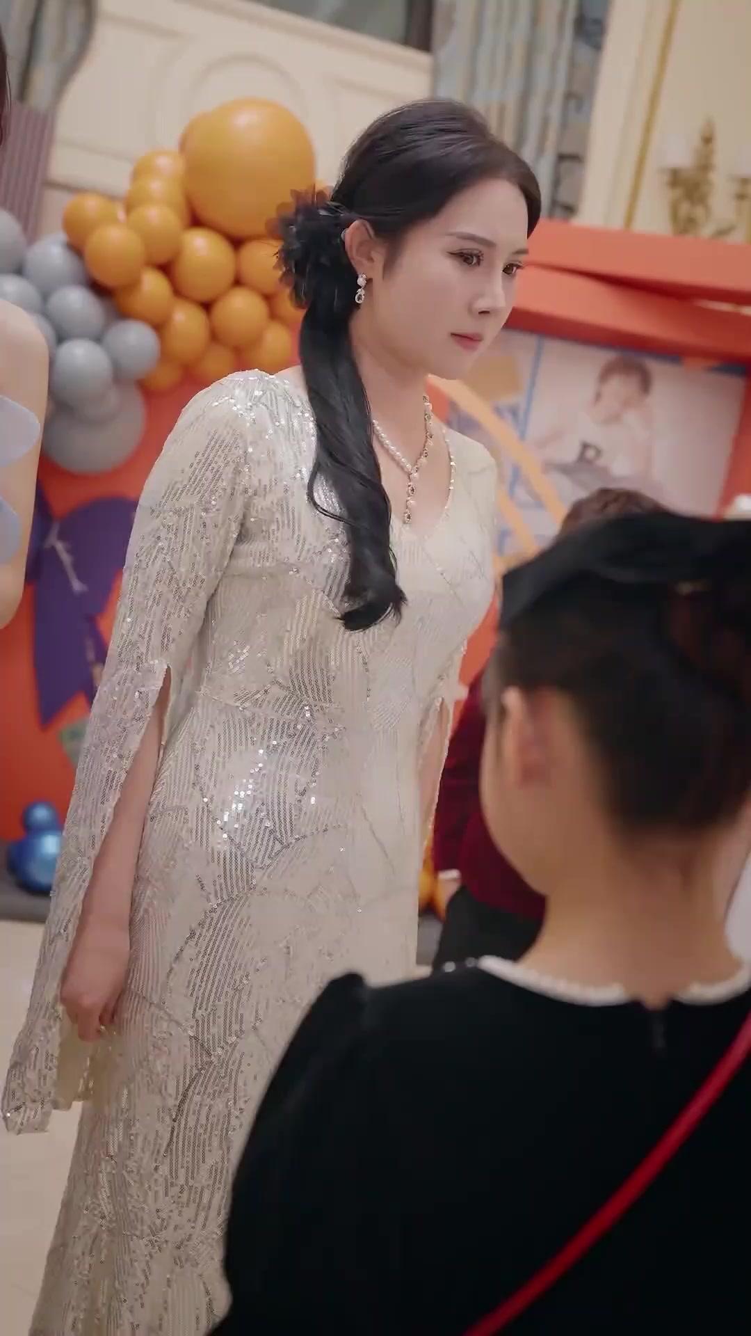  (พากย์เสียง) ด้วยแรงรักของแม่