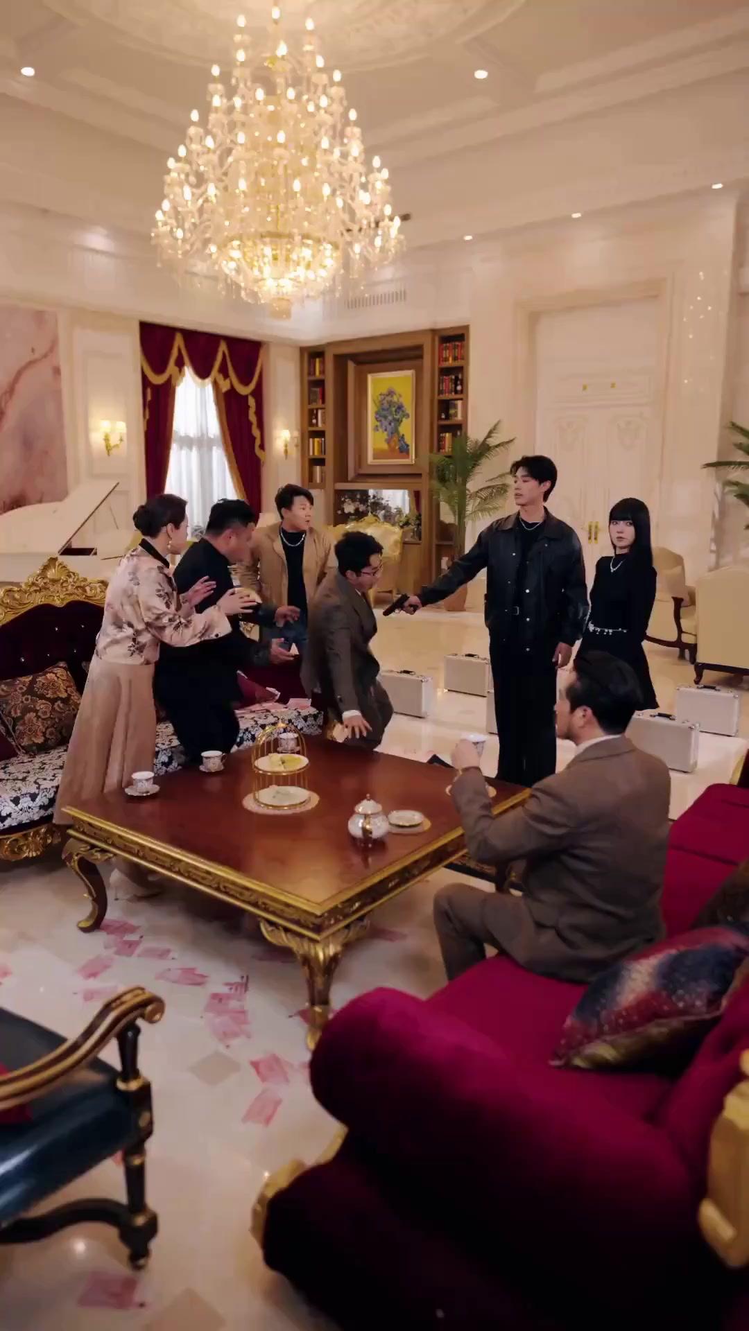 (Dublajlı) Karanlığın Efendisi