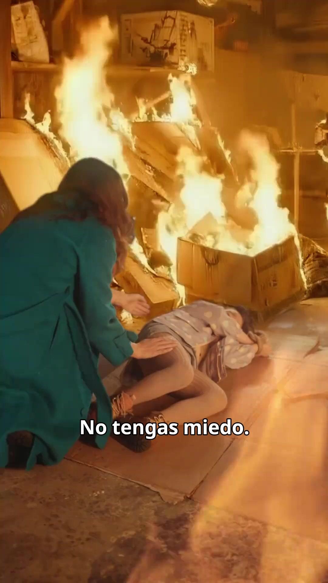 (Doblado) Papá, mamá se está muriendo