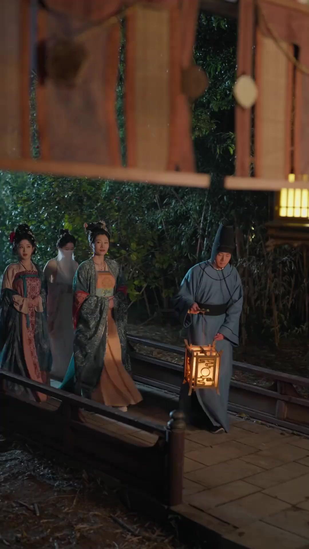 กลิ่นลึกลับ