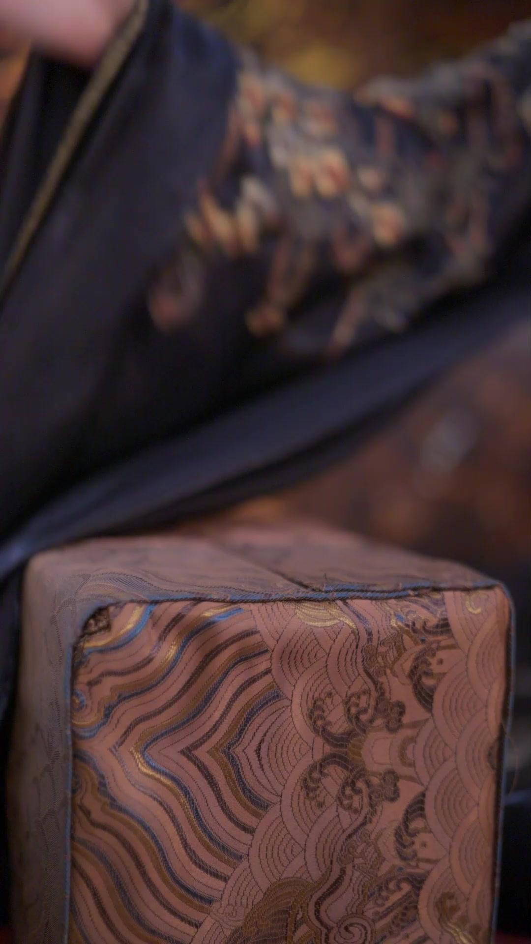 The Fake Emperor’s Game