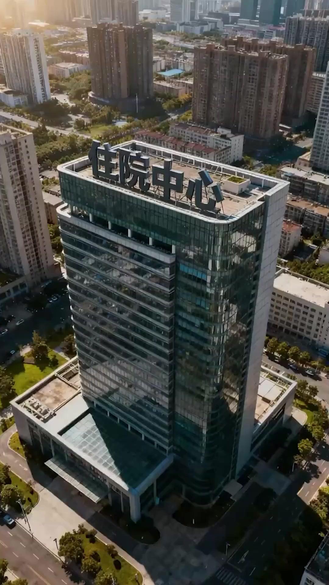 Sra. Zélia Não Quer Mais Ser A Dublê