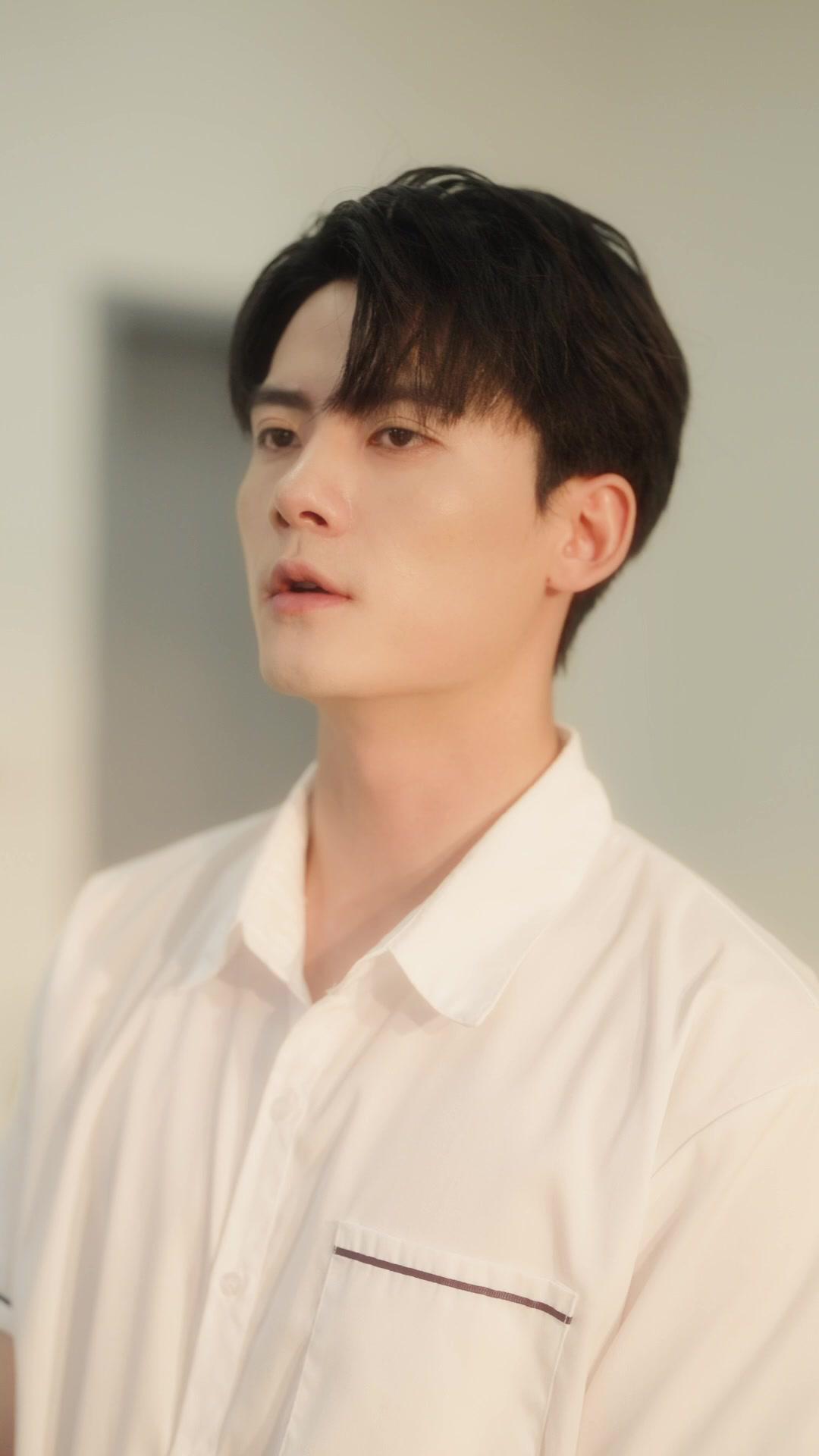 Dewi Sekolah Balik Naksir