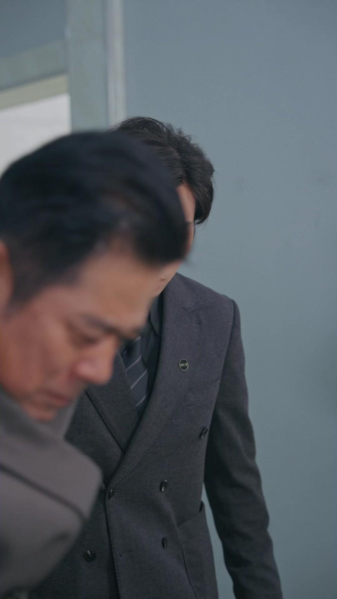 Stolen Face, Stolen Life