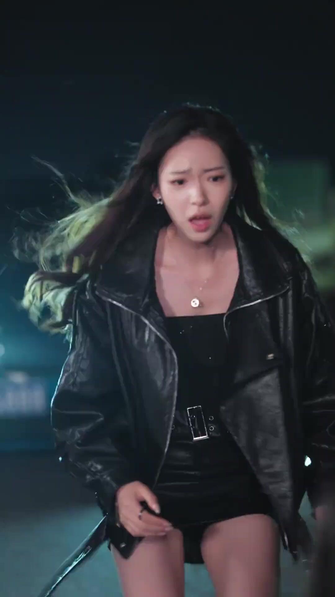 (พากย์เสียง) บอสคะ จริงๆฉันรักเงินมากกว่า