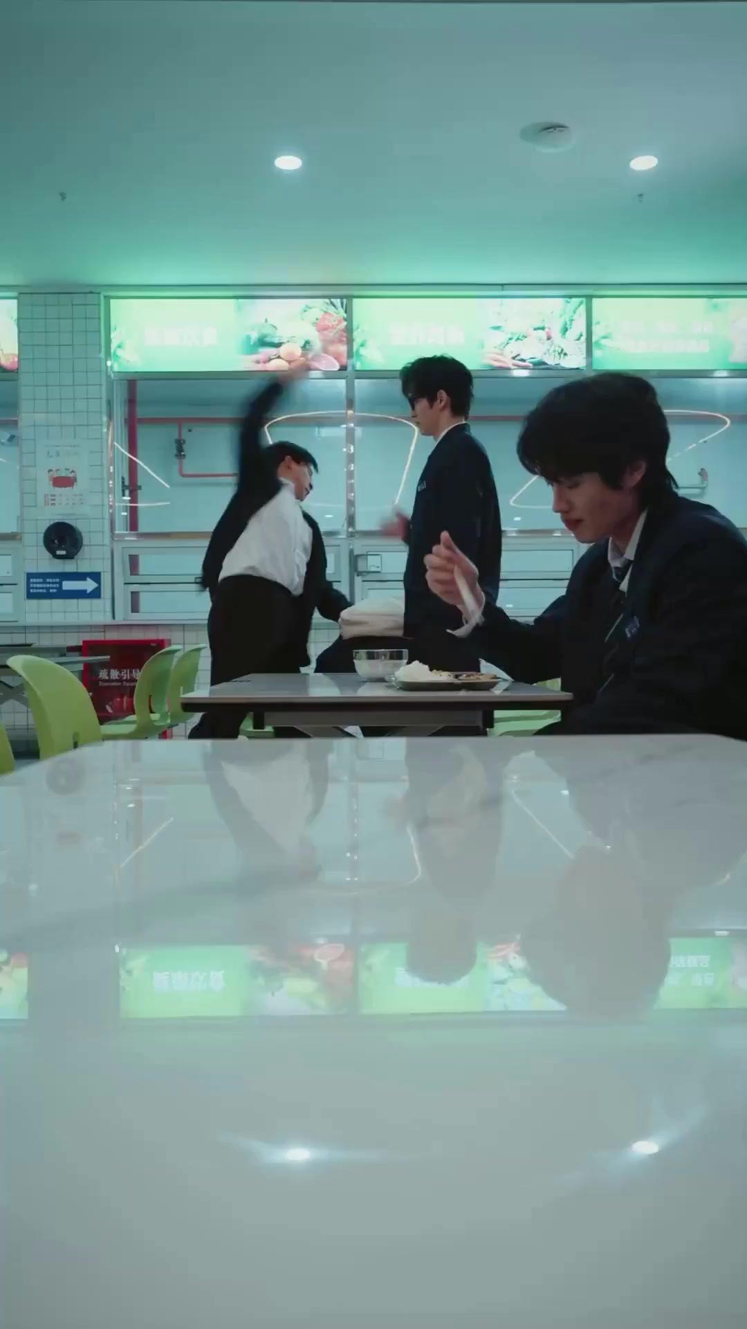 (डबिंग) स्कूल का शेर आदित्य