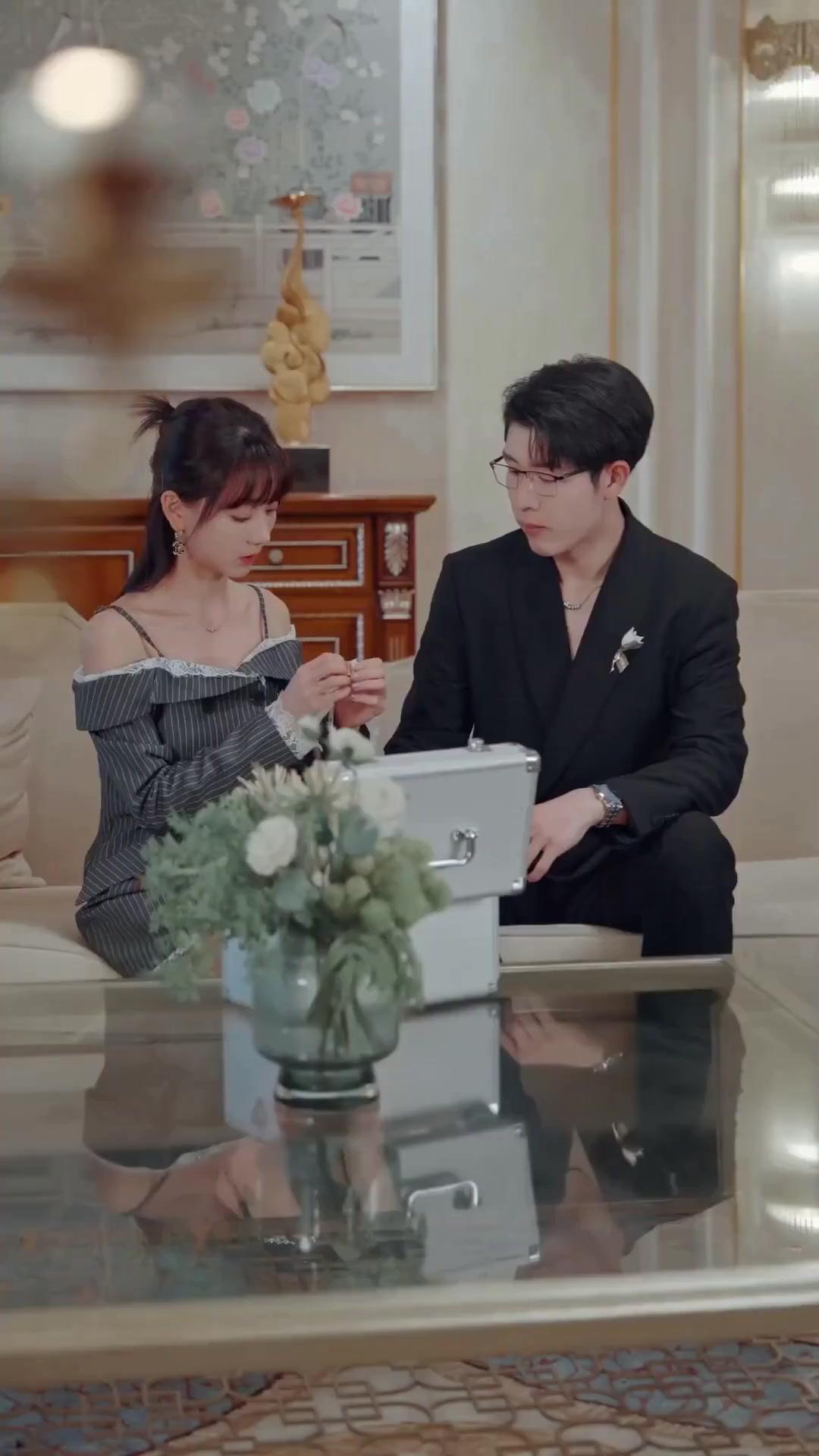 (Doblado) Novio equivocado, amor correcto