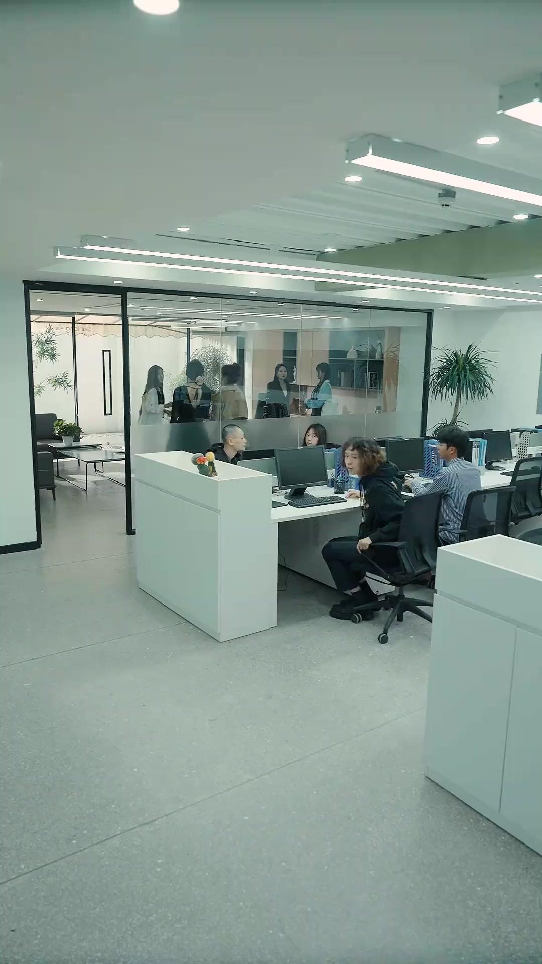 (吹き替え)宝くじで旦那当たった！