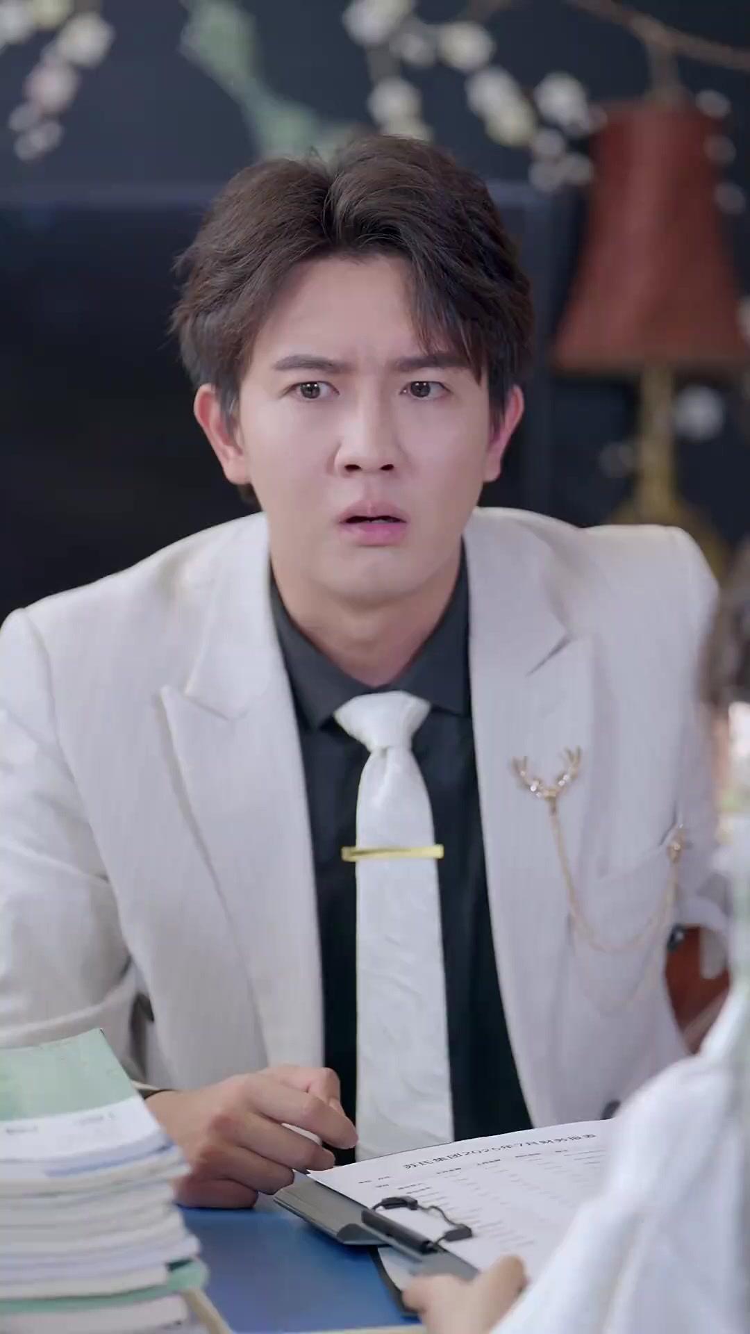 (Dublagem)A Bisavó de 7 Anos Conserta a Família