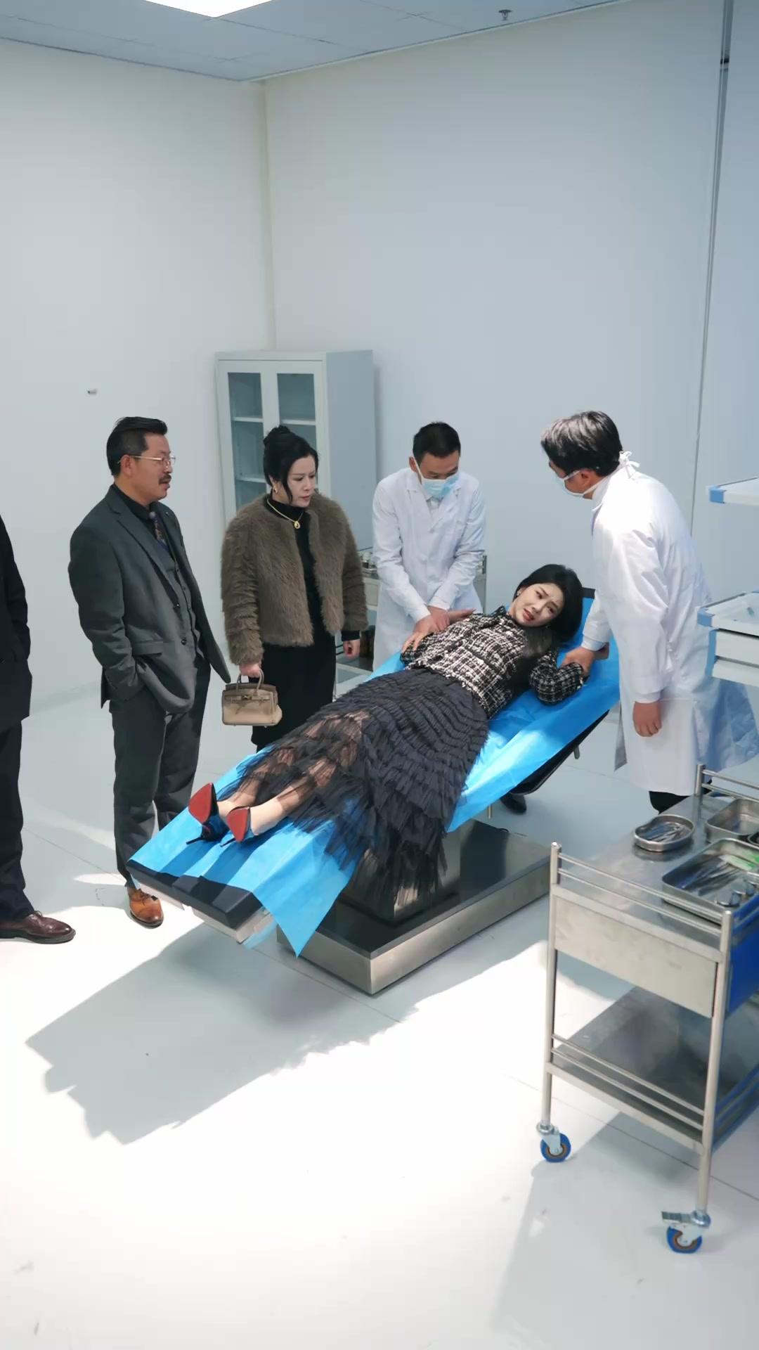 窮養二十年，開局配總裁