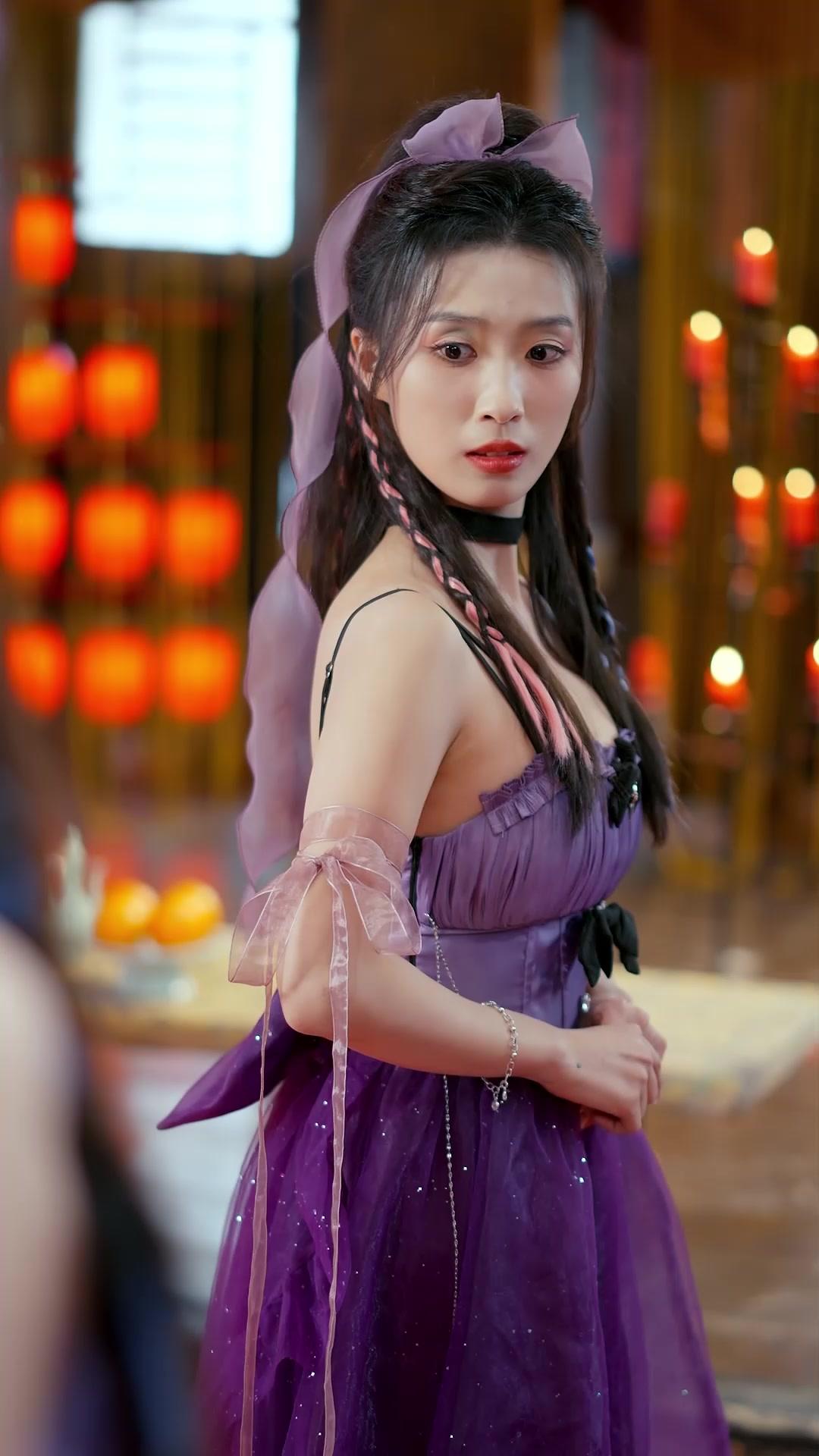 Bagaimana Kelip-kelip Boleh Bersaing Dengan Bulan