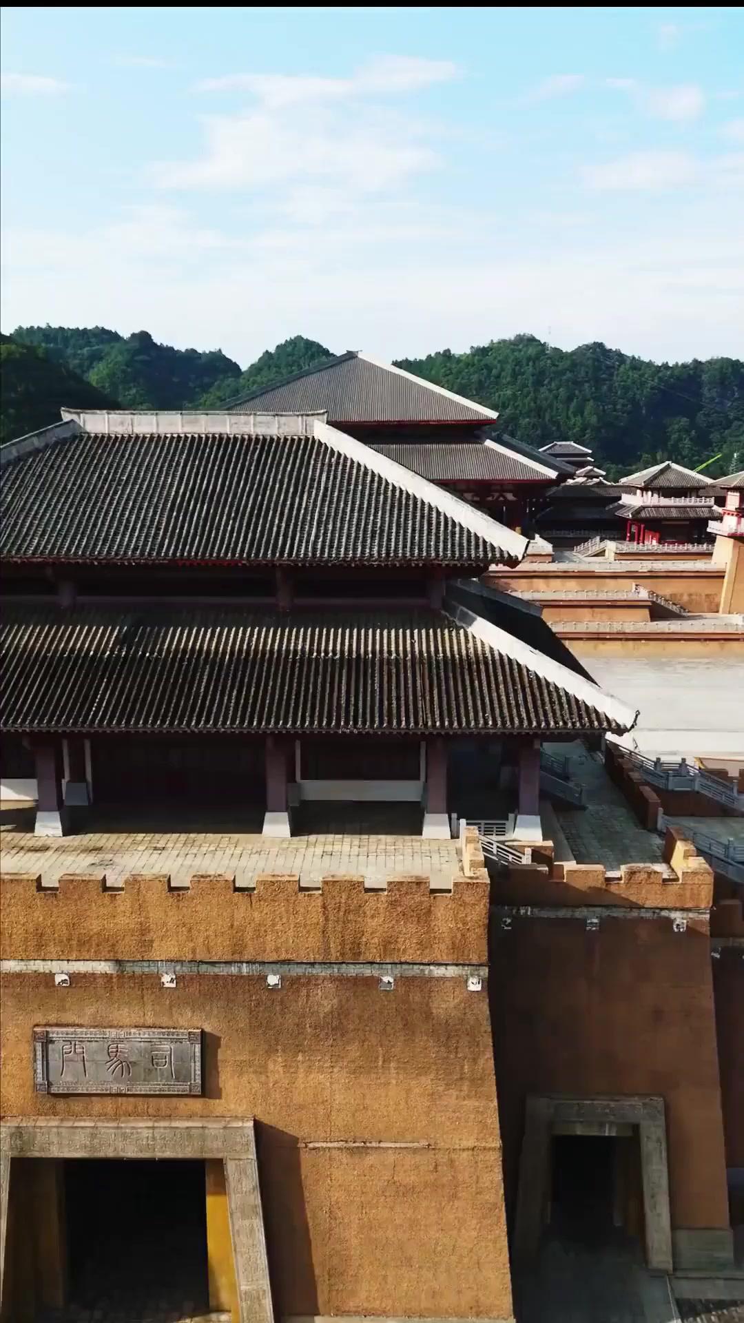 (พากย์เสียง)การกลับมาของนกฟีนิกซ์