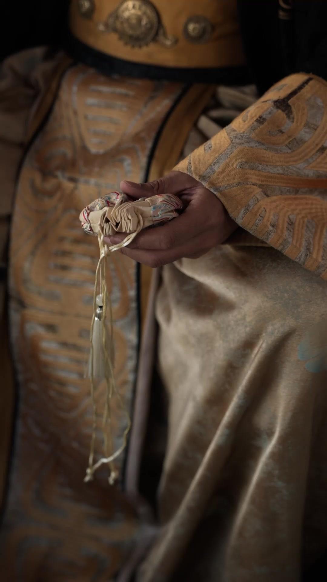 誤把殘香作故人