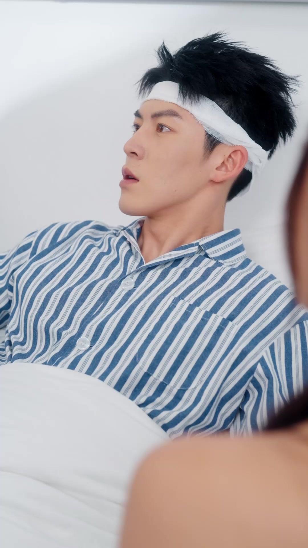 ENTRE TES BRAS, L'ÉTERNITÉ