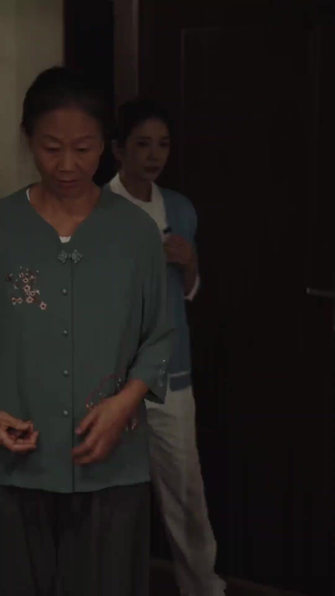 潜入！ 悪徳老人ホーム