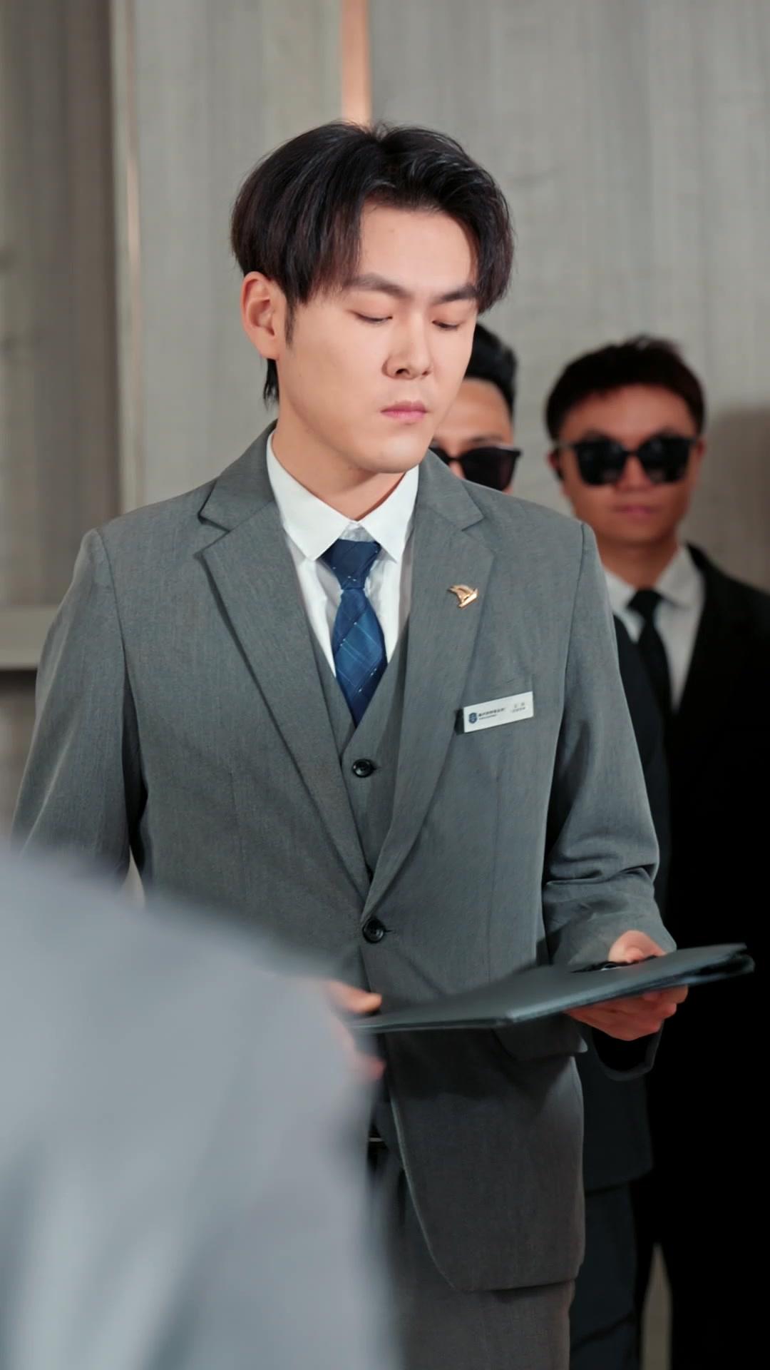 阿嬤掀桌後，全家慌了