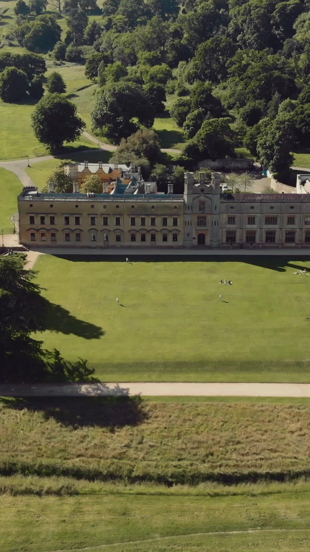 A Empregada Secreta do Chefe da Máfia